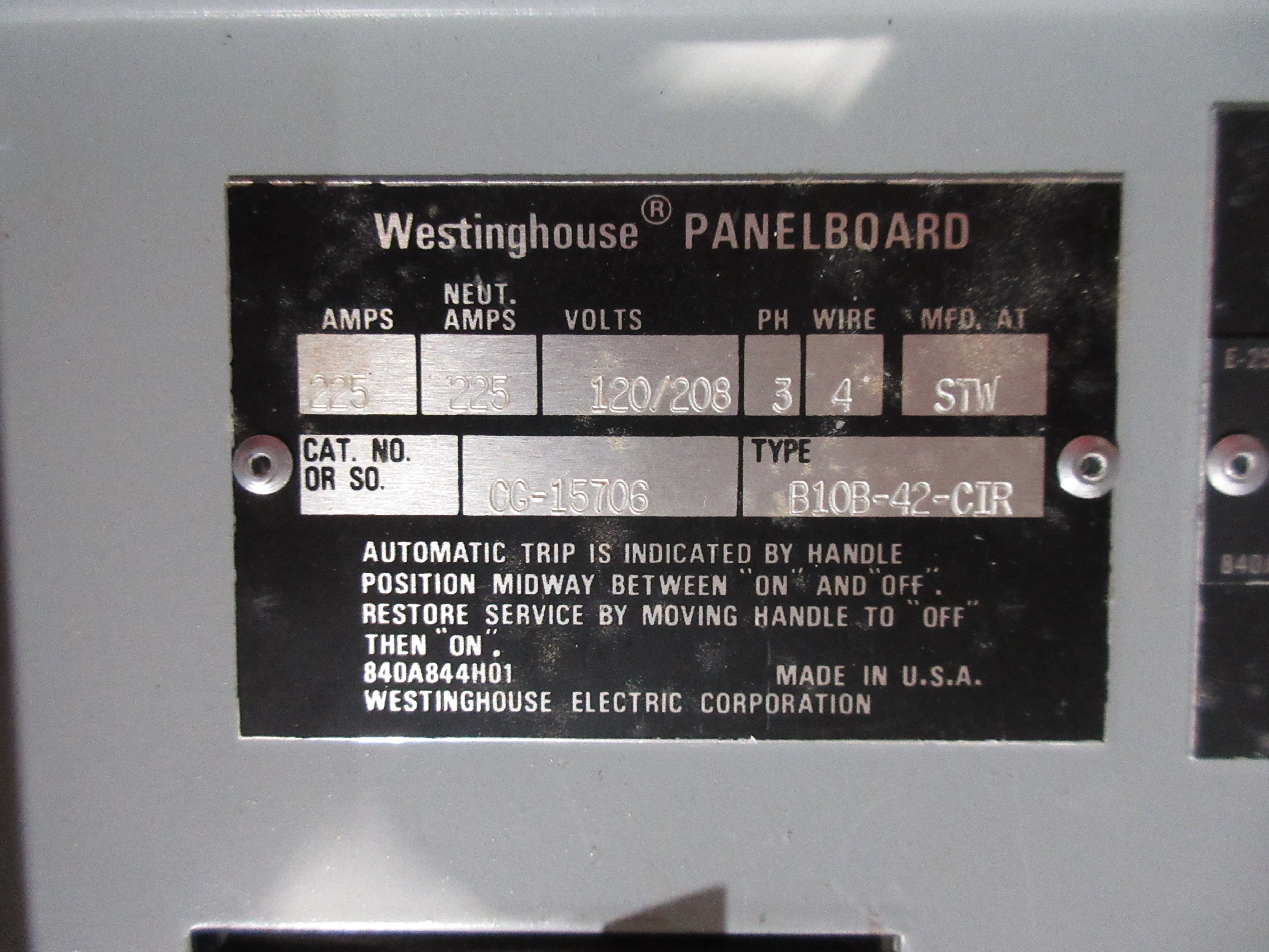 Westinghouse Main Lug Breaker Panel CG-15706 225A Max 120/208V 3Ph 4W 42-Slot
