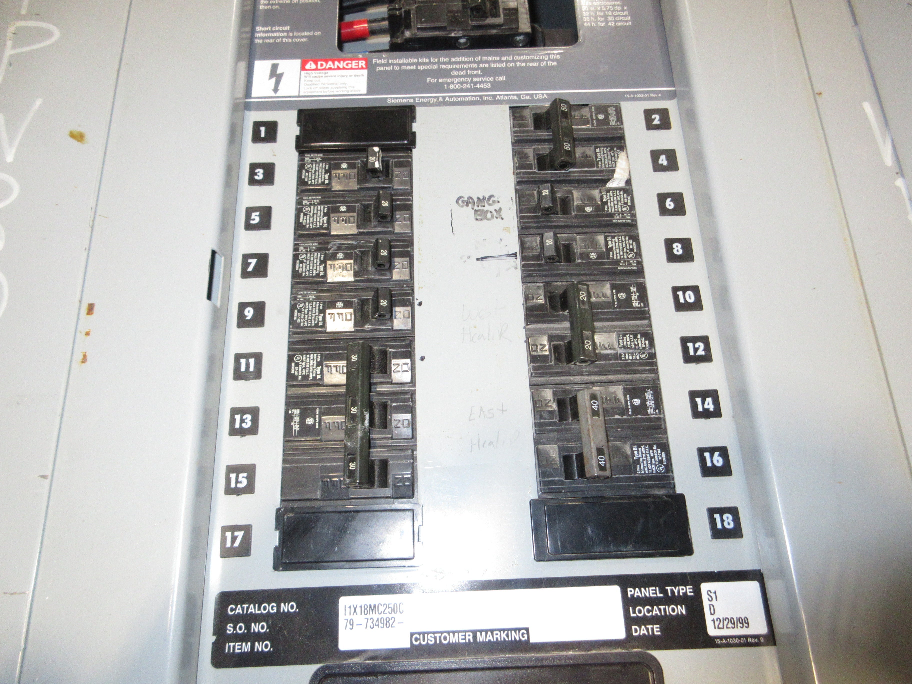 Siemens Main Breaker Circuit Breaker Panel I1X18MC250C 100A Main 250A Max 3Ph 4W