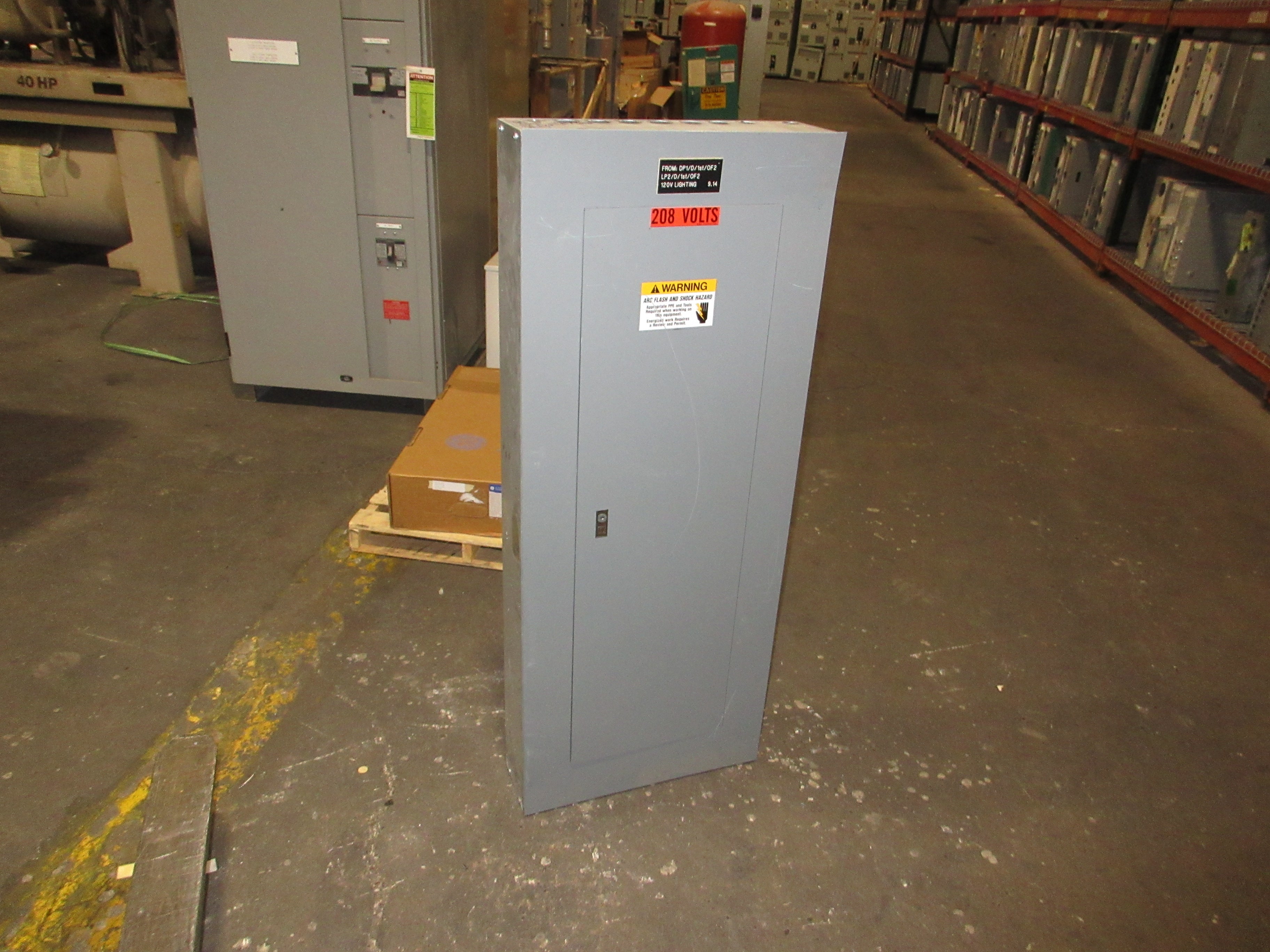 Square D Main Lug Breaker Panel NF454L2C 250A Max 208Y/120V 3Ph 4W 42-Slot Used