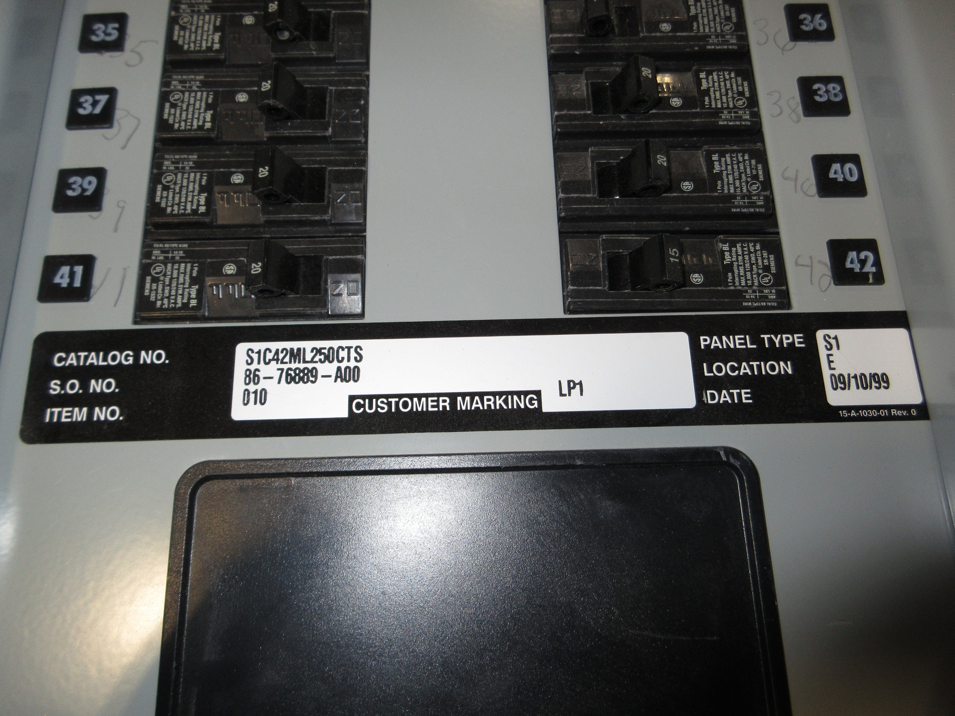 Siemens Main Lug Breaker Panel S1C42ML250CTS 250A Max 208Y/120V 3Ph 4W 42-Slot