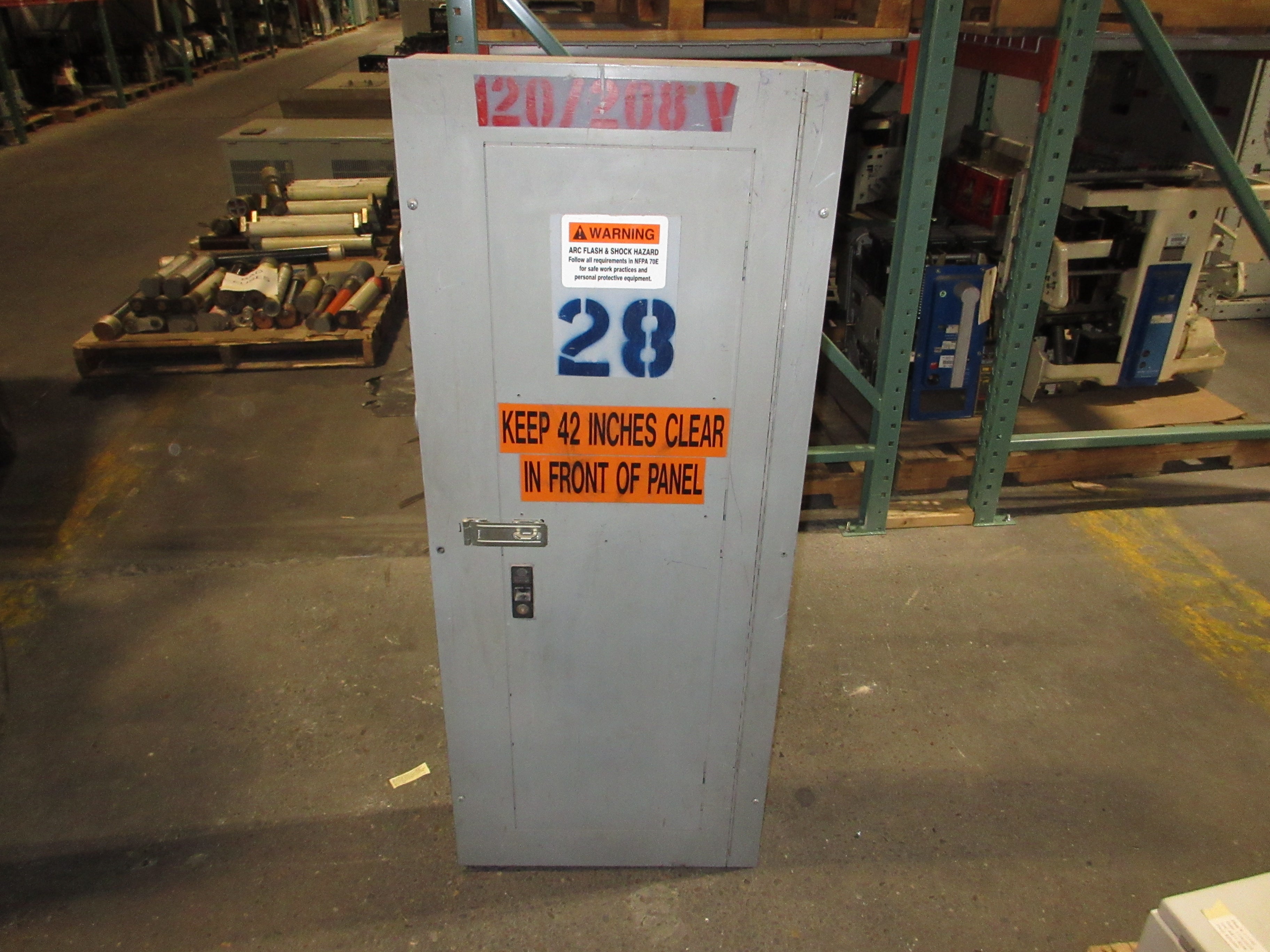 GE Main Breaker Circuit Breaker Panel 200A Main 208/120V 42-Slot Used