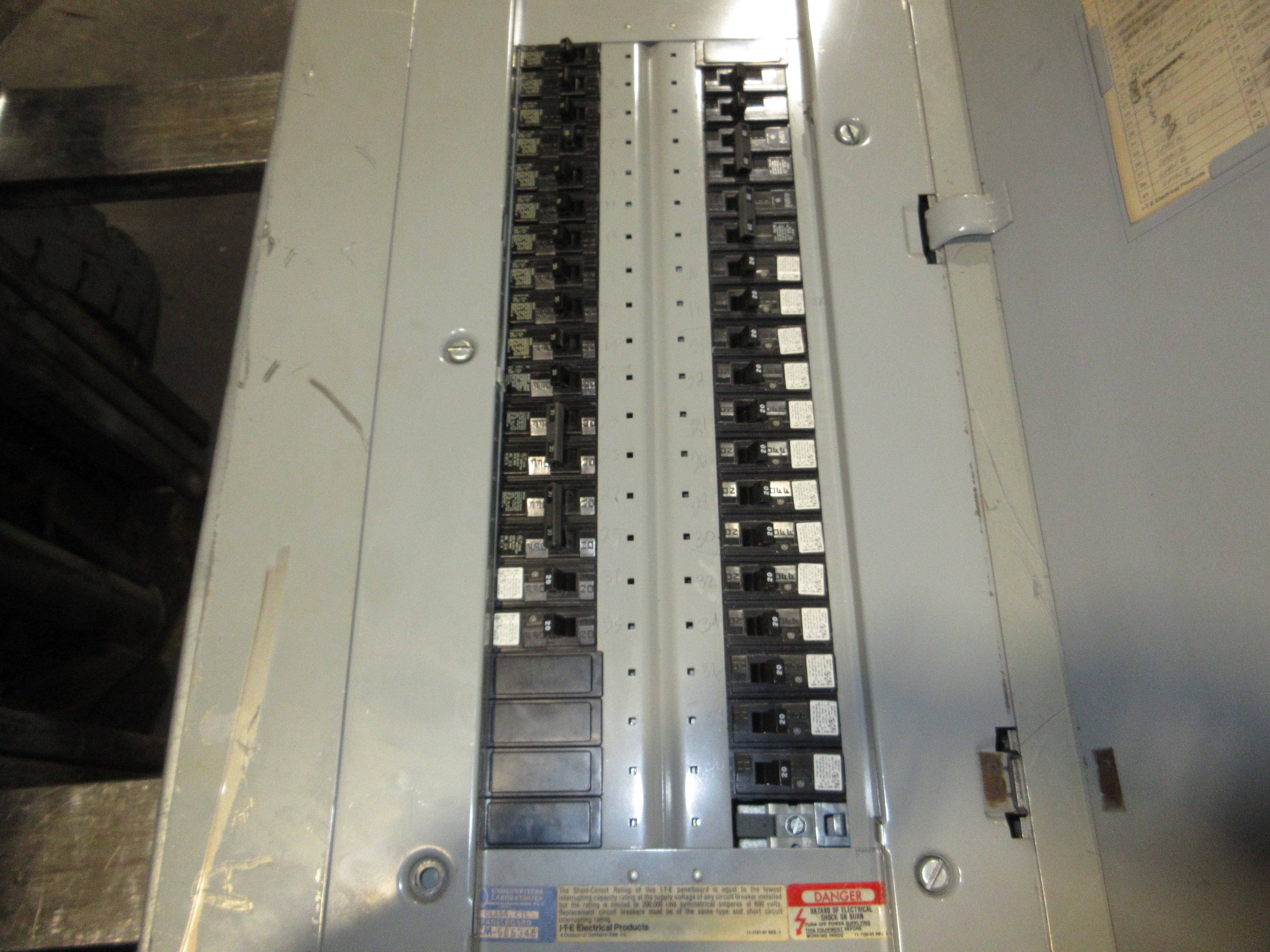 ITE Main Breaker Circuit Breaker Panel UBA42-24B 225A Max 208Y/120V 3Ph 4W Used