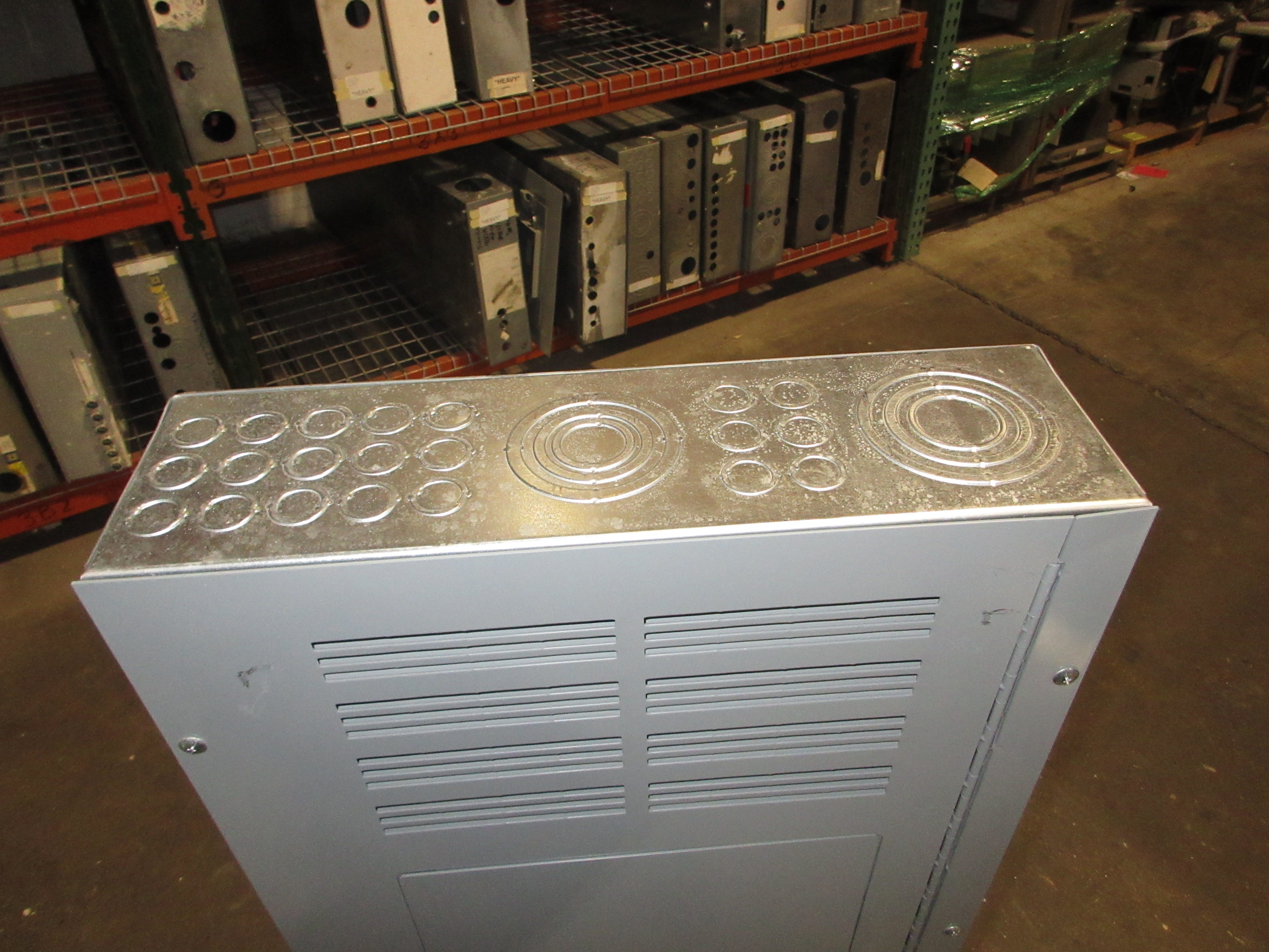 Square D Main Lug Breaker Panel 12403707160030001 250A Max 208Y/120V 3Ph 4W Used