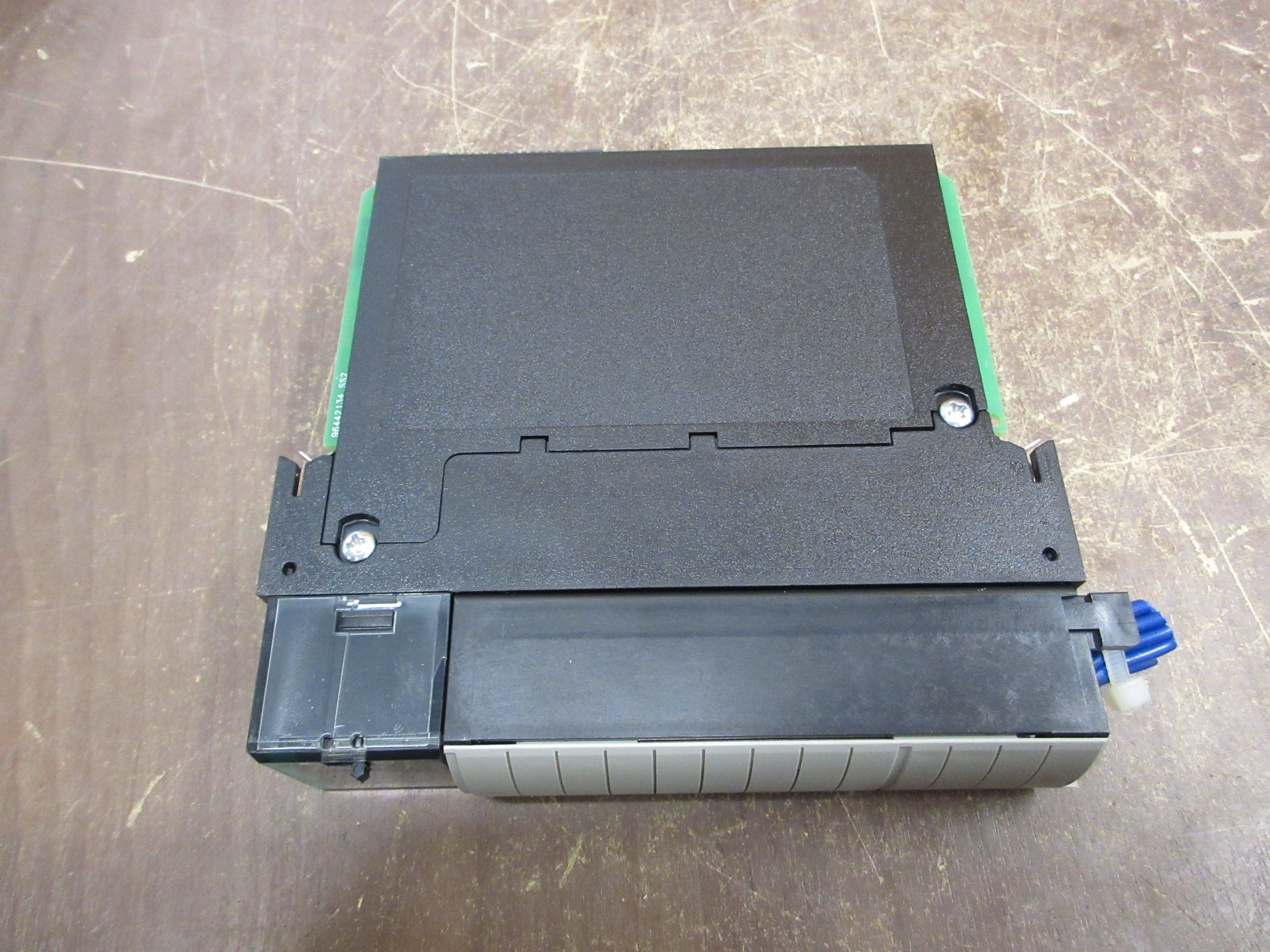 Allen-Bradley DC Output Module 1756-OB32 Ser. A Rev. M01 F/W Rev. 3.2 32PT 24VDC