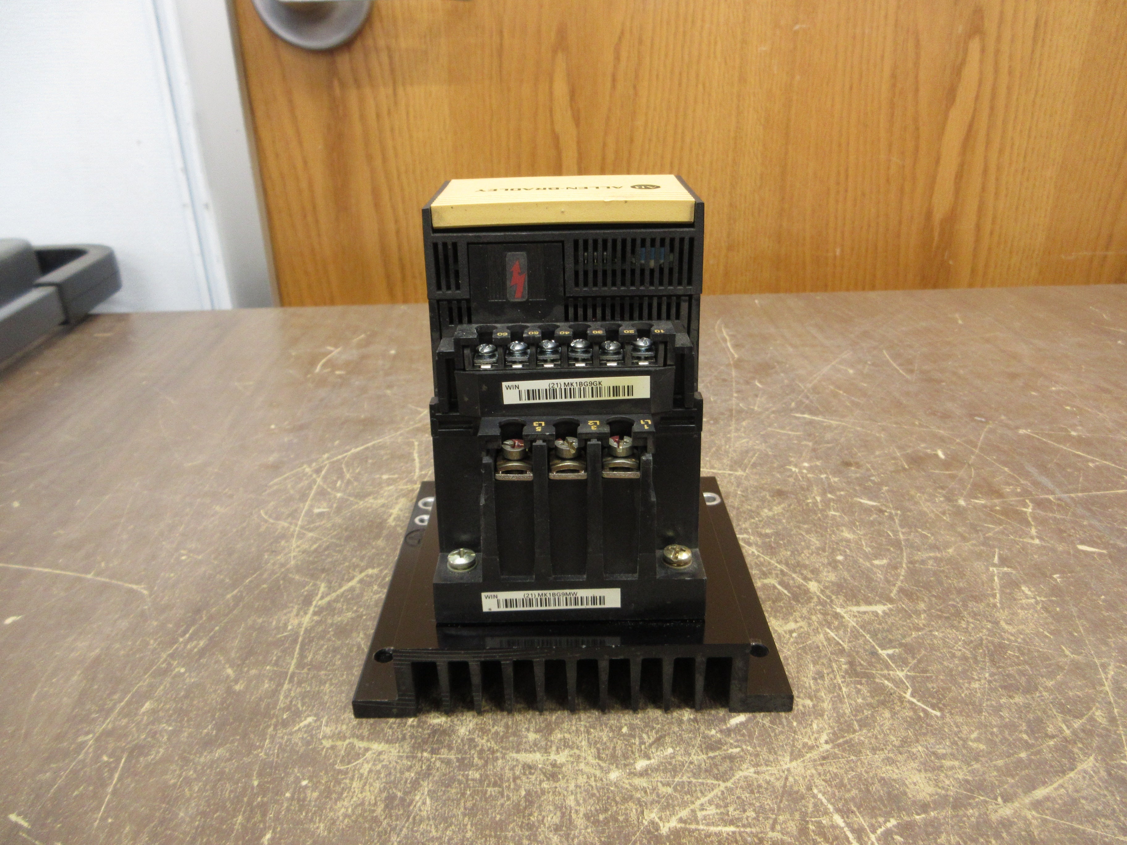 Allen-Bradley SMC-2 Soft Start 150-A05NB Ser. A 3HP 460V 3Ph 5A Used