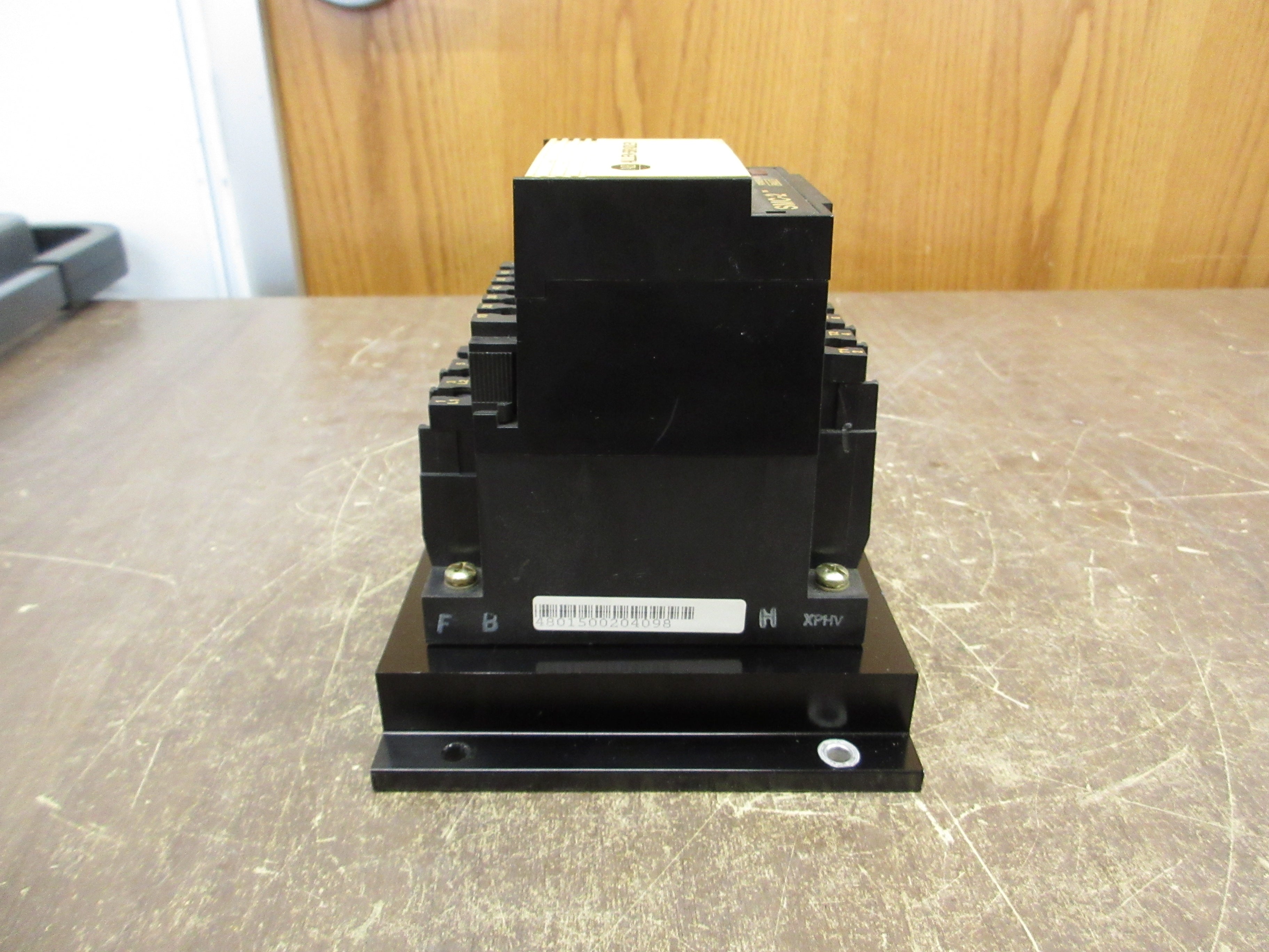 Allen-Bradley SMC-2 Soft Start 150-A05NB Ser. A 3HP 460V 3Ph 5A Used