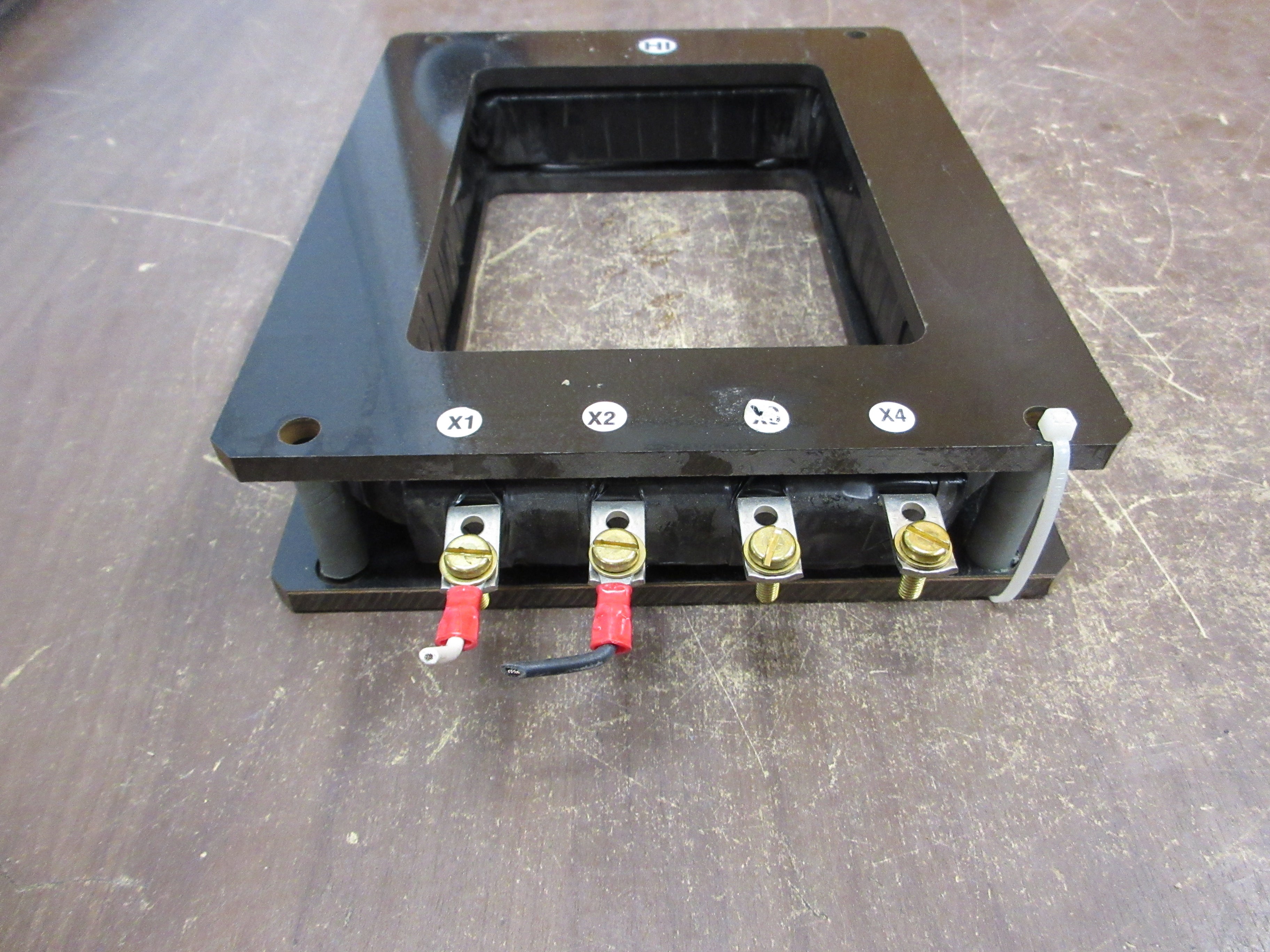 EIC Current Transformer 12-779133-20 Ratio 2000/1600/1000:1A 50-400Hz 600V Used