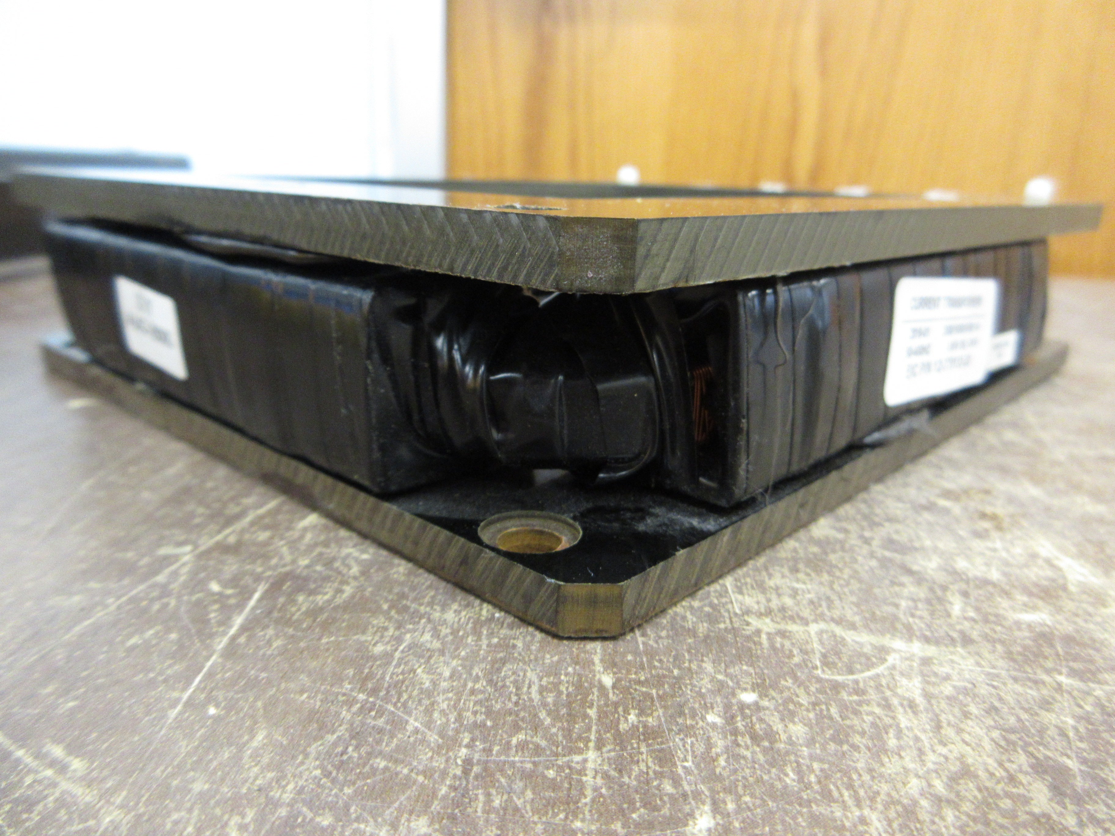 EIC Current Transformer 12-779133-20 Ratio 2000/1600/1000:1A 50-400Hz 600V Used