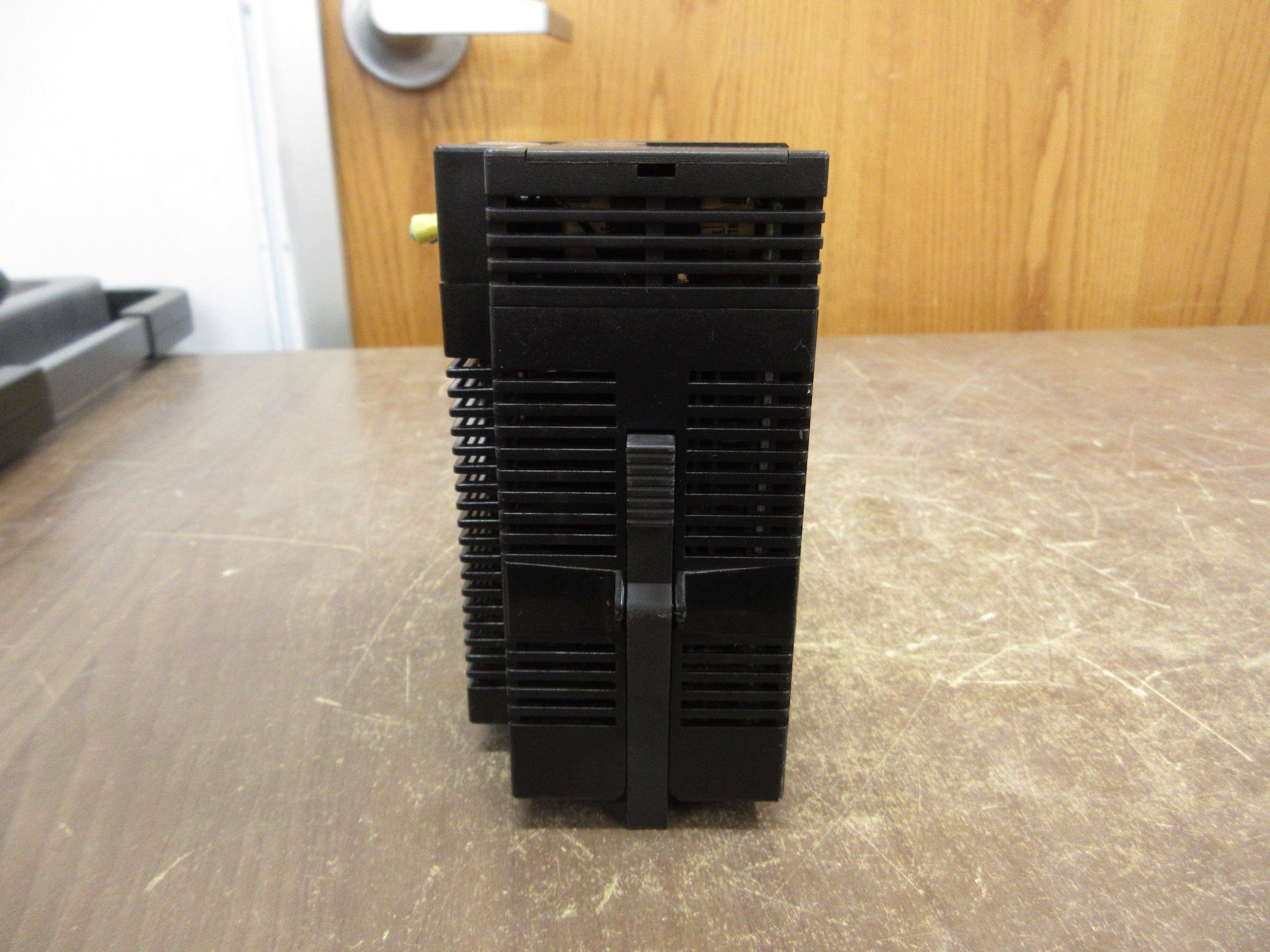 GE Fanuc Power Supply Module IC693PWR331D 24VDC 30W Used