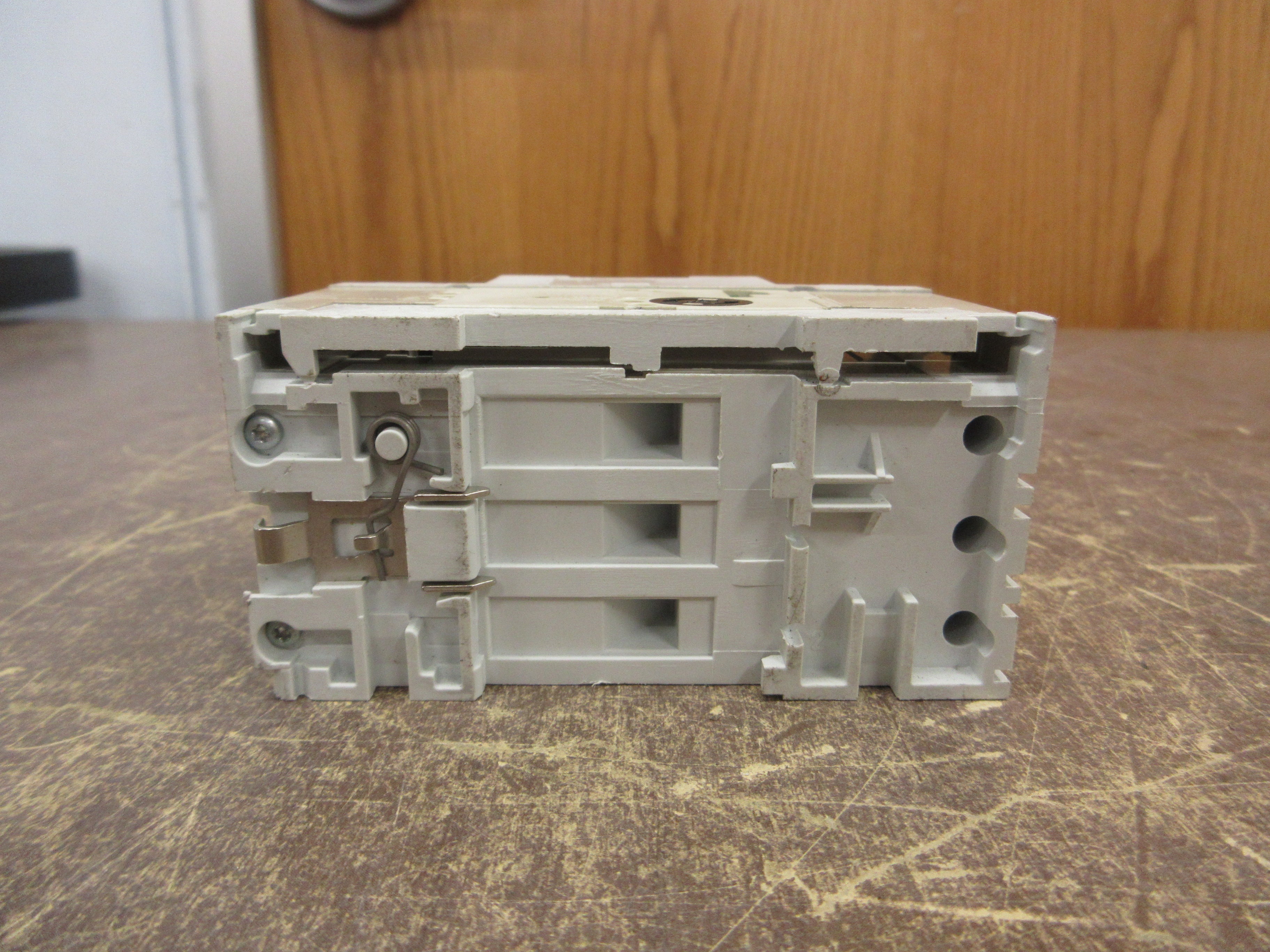 Allen-Bradley Manual Starter 140-MN-0400 Ser. D Trip: 2.5-4.0A Used