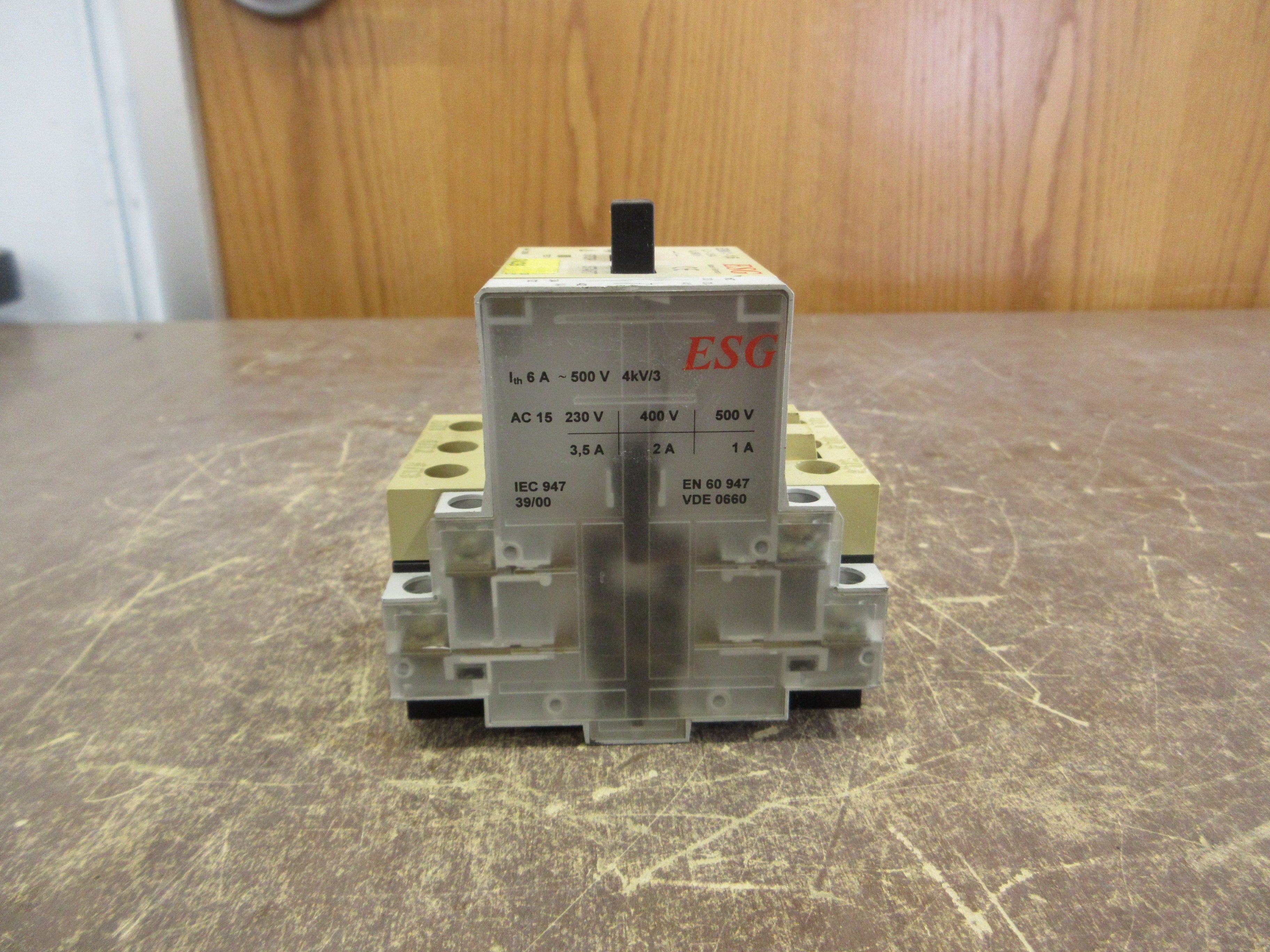 ESG Manual Starter ESM 1-1,6 Trip: 1-1.6A w/ Aux Contact Used