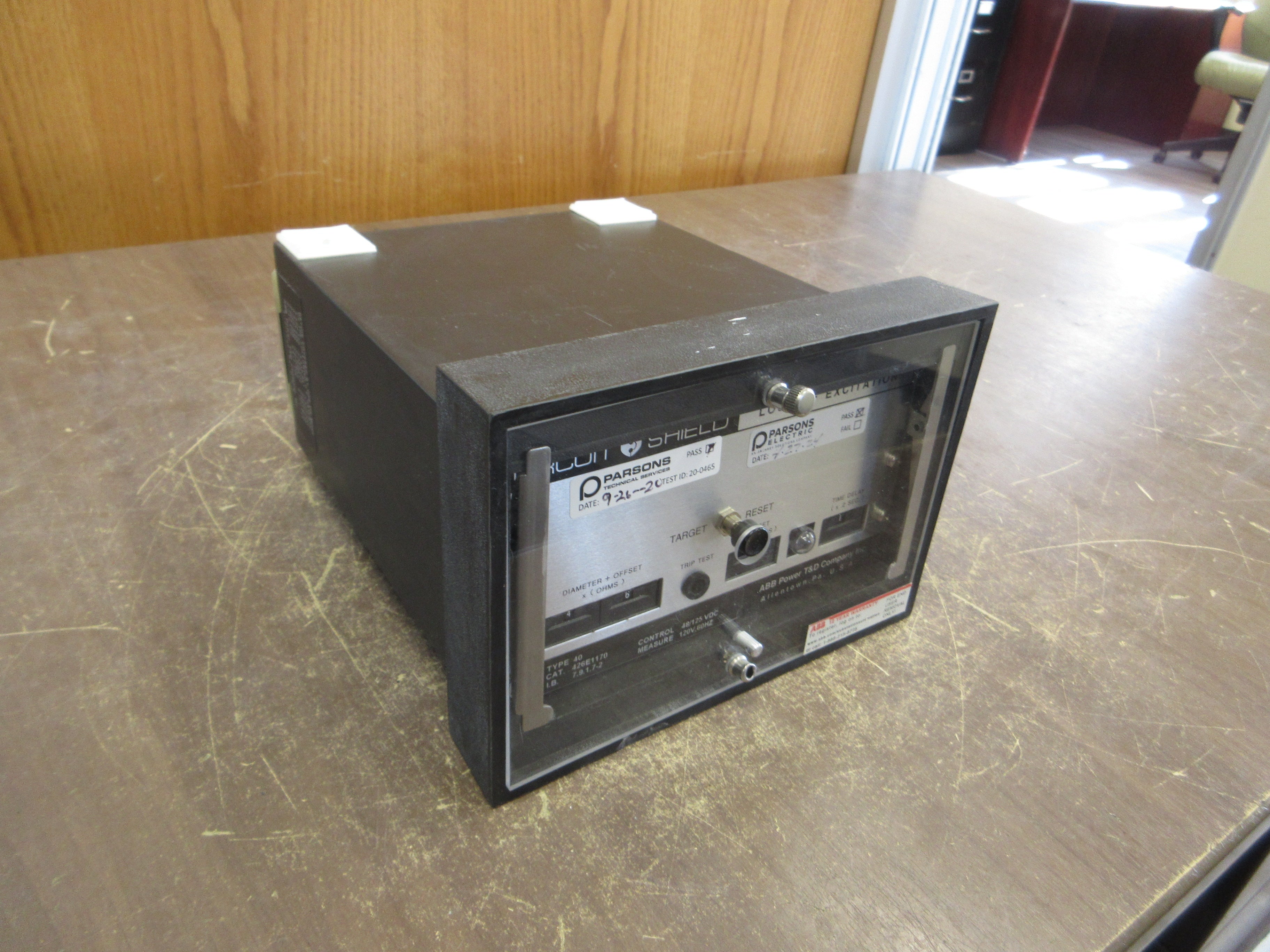 ABB Circuit Shield Loss of Excitation Relay 426E1170 Control: 48/125VDC Used