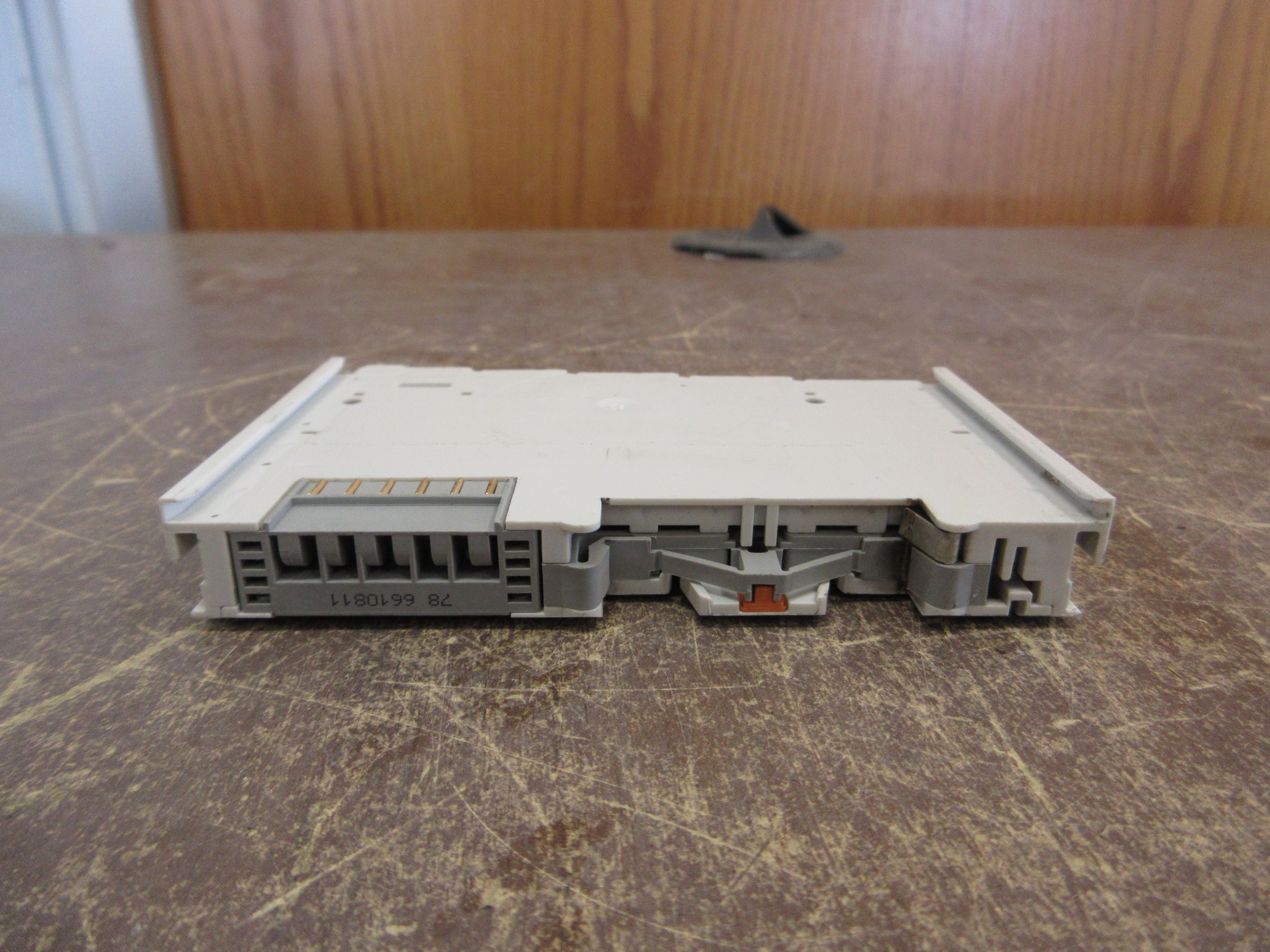 Beckhoff Voltage Supply Terminal KL9110 24VDC w/ Diagnostics Used