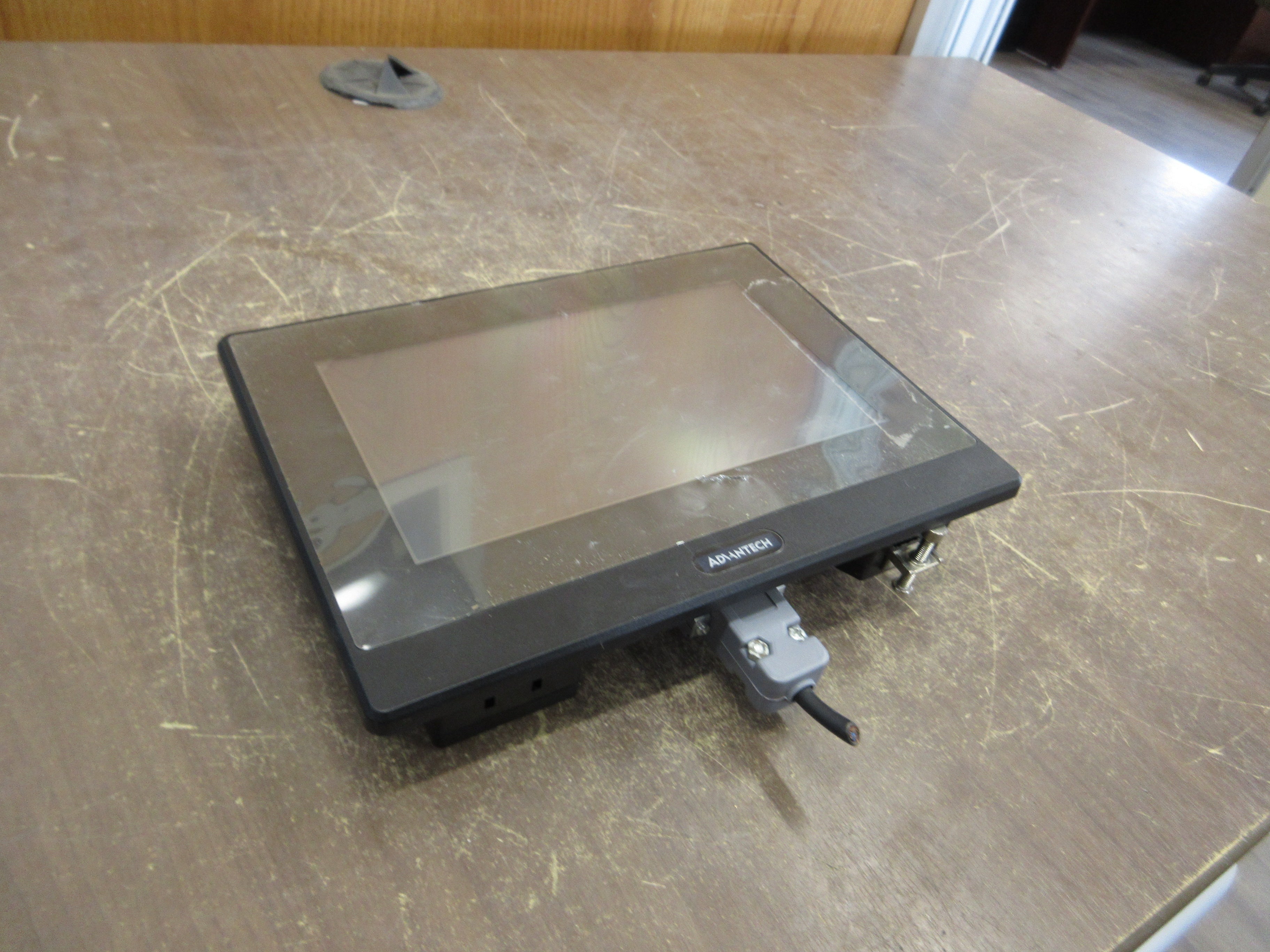 Advantech Operator Panel WOP-2070K-S1AE 24VDC 0.6A (2) Mounts Used