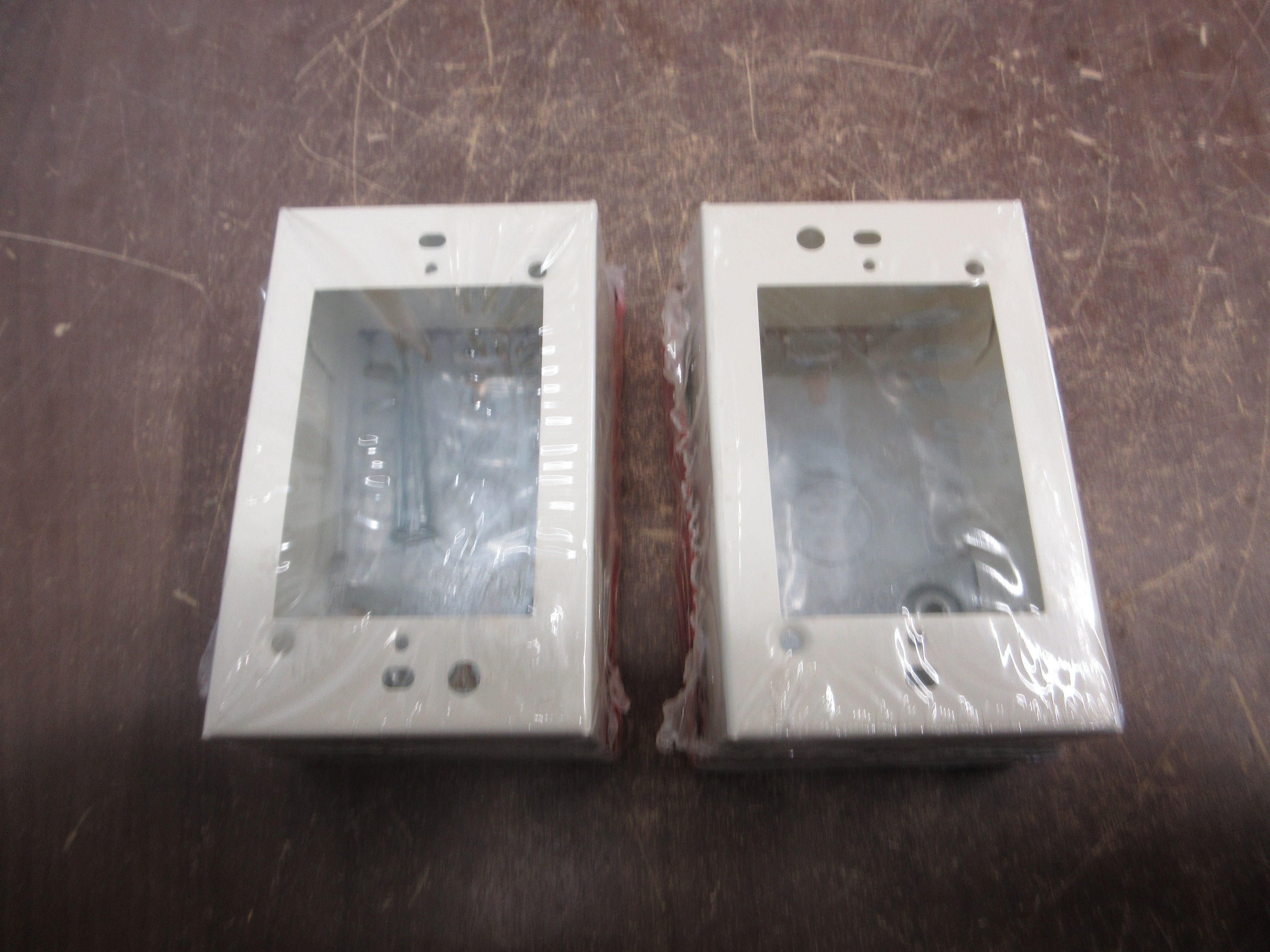 Wiremold Deep Outlet Box V5744S 2-1/4" Deep Single-Gang *Lot of 2* New Surplus