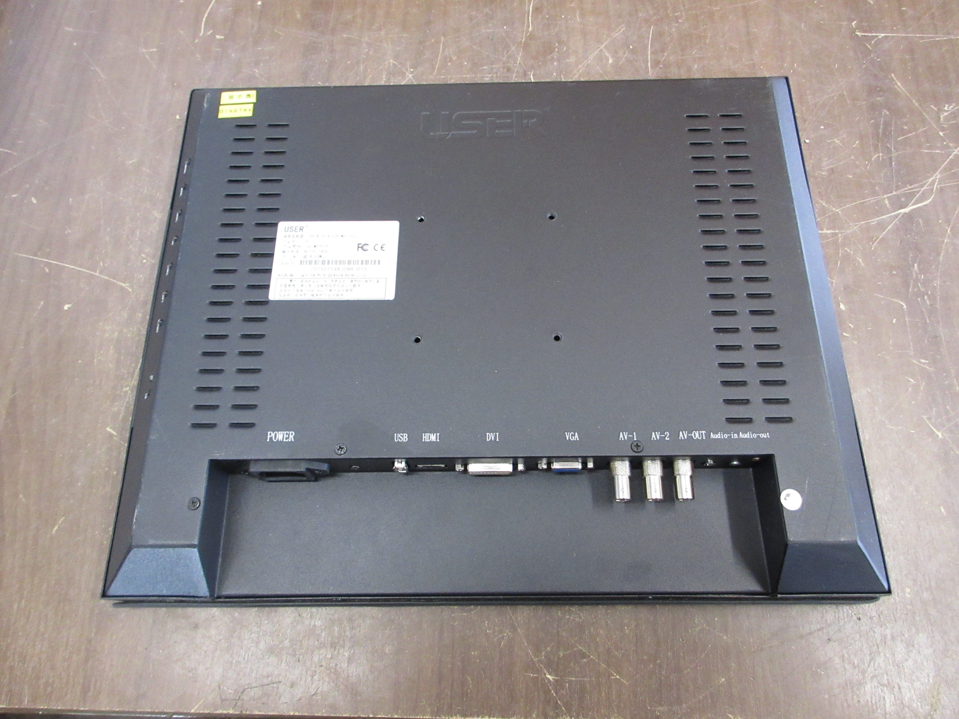 User CCTV LCD Monitor US-M1901P 19" 100-240VAC *No Power Cord* Used