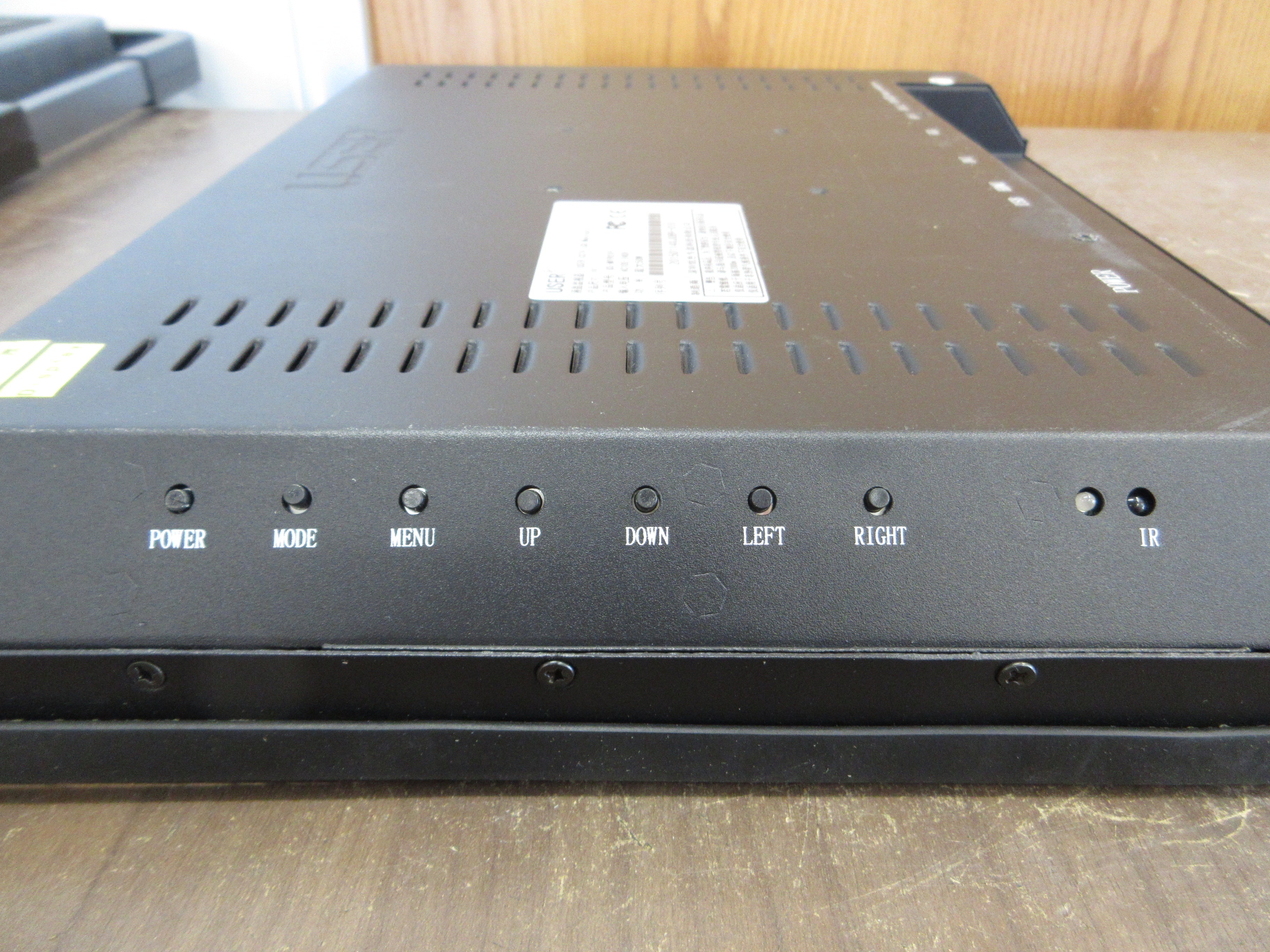 User CCTV LCD Monitor US-M1901P 19" 100-240VAC *No Power Cord* Used
