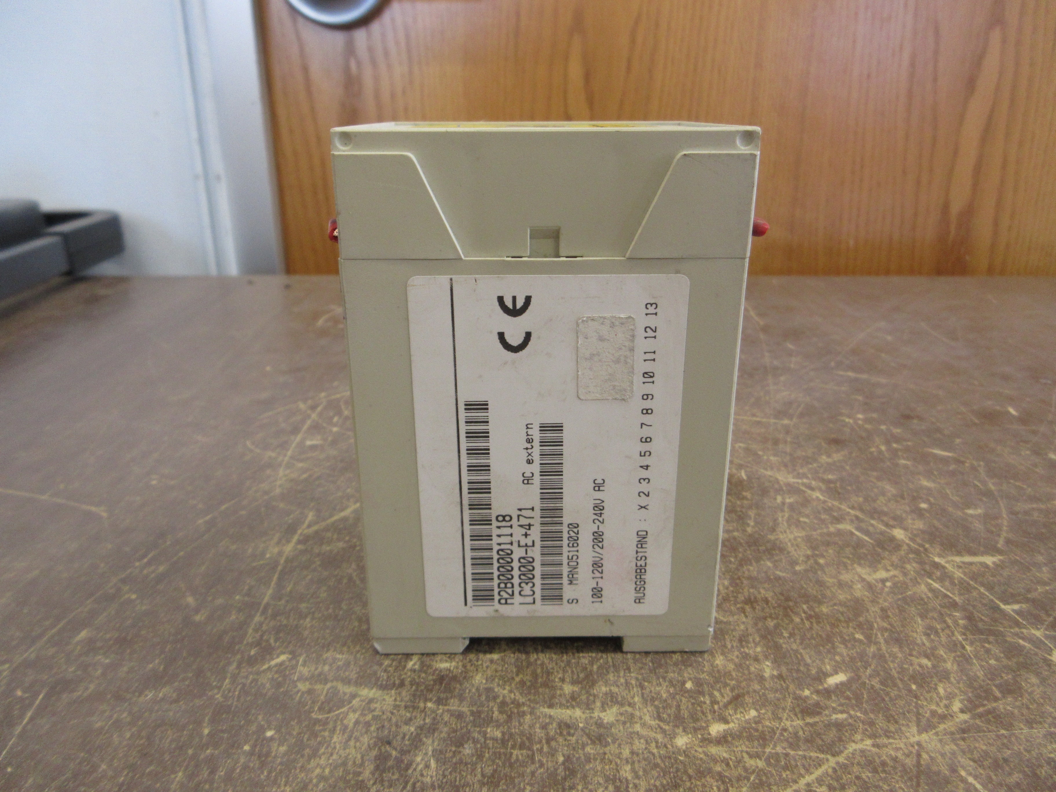 Vogel Universal Controller IGZ51-20-S9 *Scratched Screen* Used