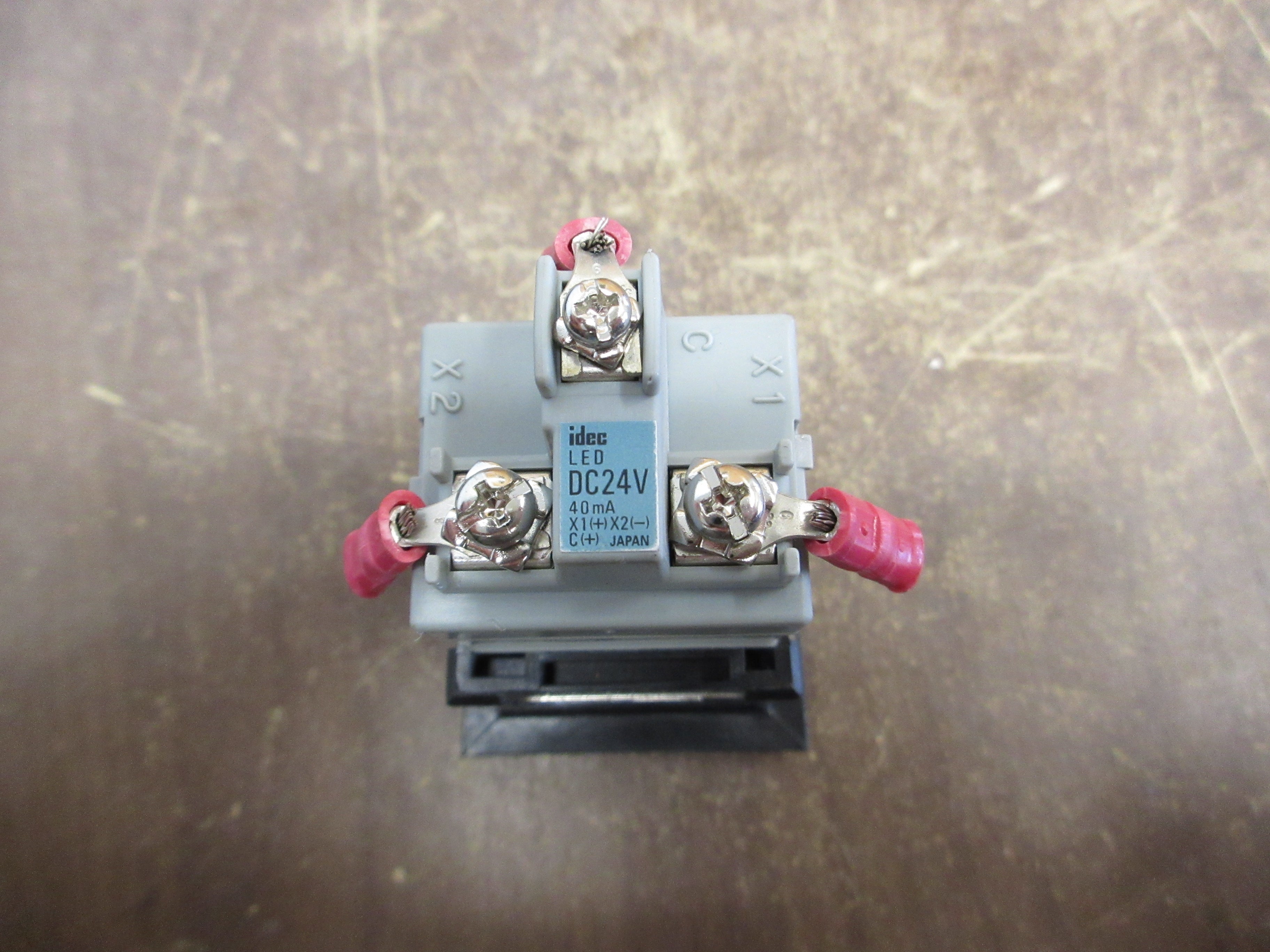 Idec Annunciator SLC40N-0101-DHT2FB Size: 1X1 Used