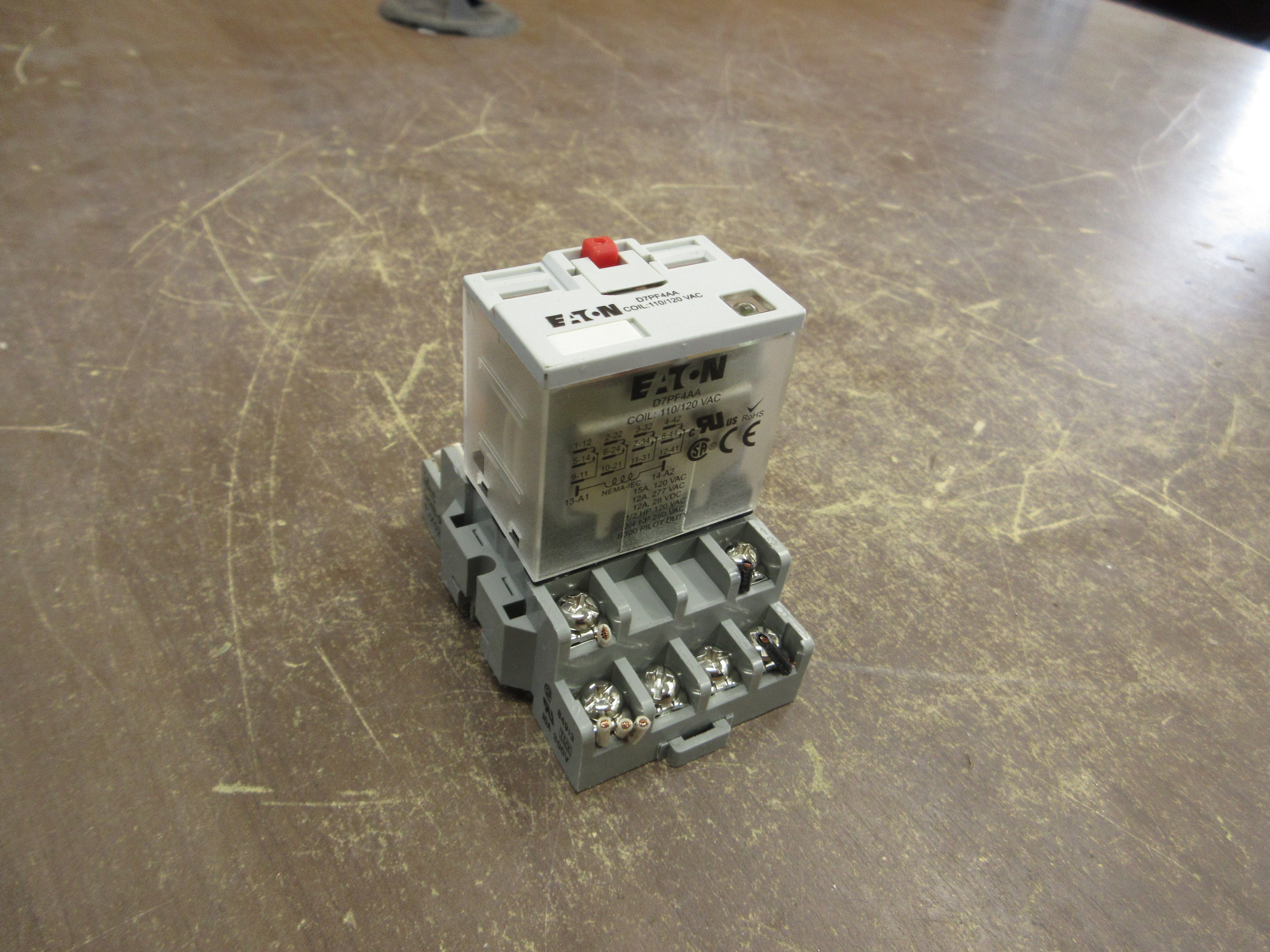 Eaton Relay D7PF4AA 110/120V Coil w/ Base Used