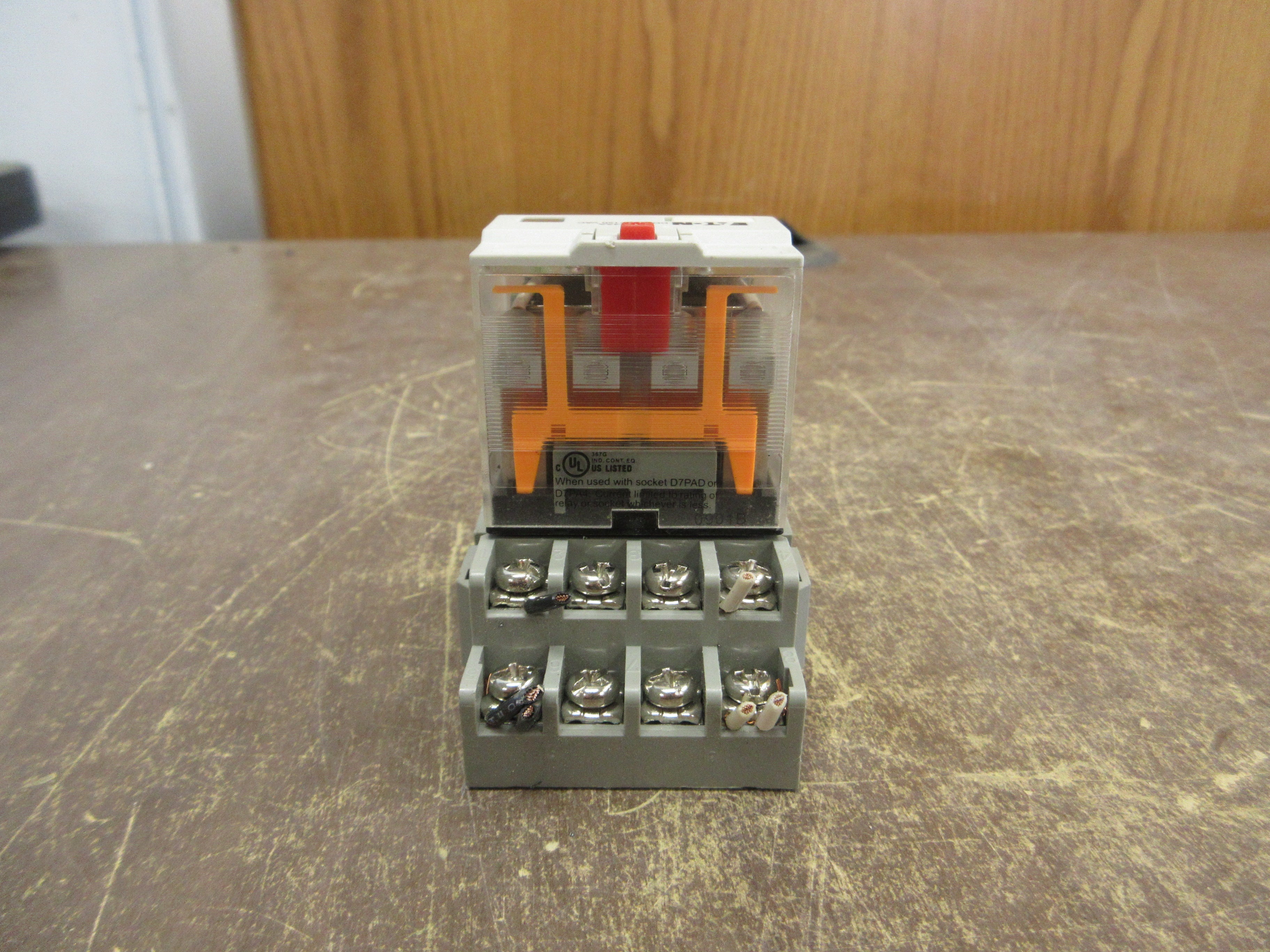 Eaton Relay D7PF4AA 110/120V Coil w/ Base Used