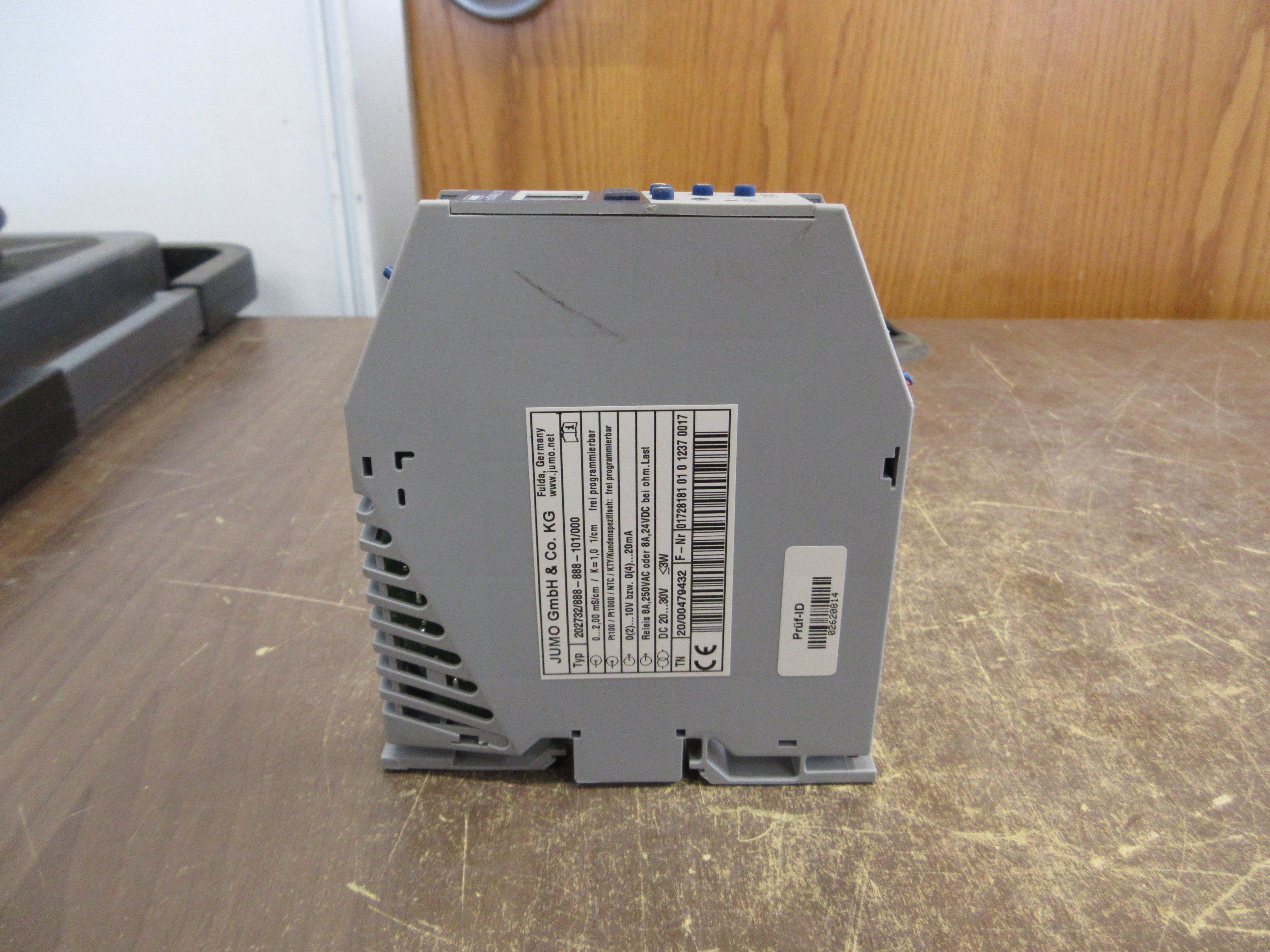 Jumo ecoTRANS LF 03 Conductivity Transmitter 202732/888-888-101/000 Used