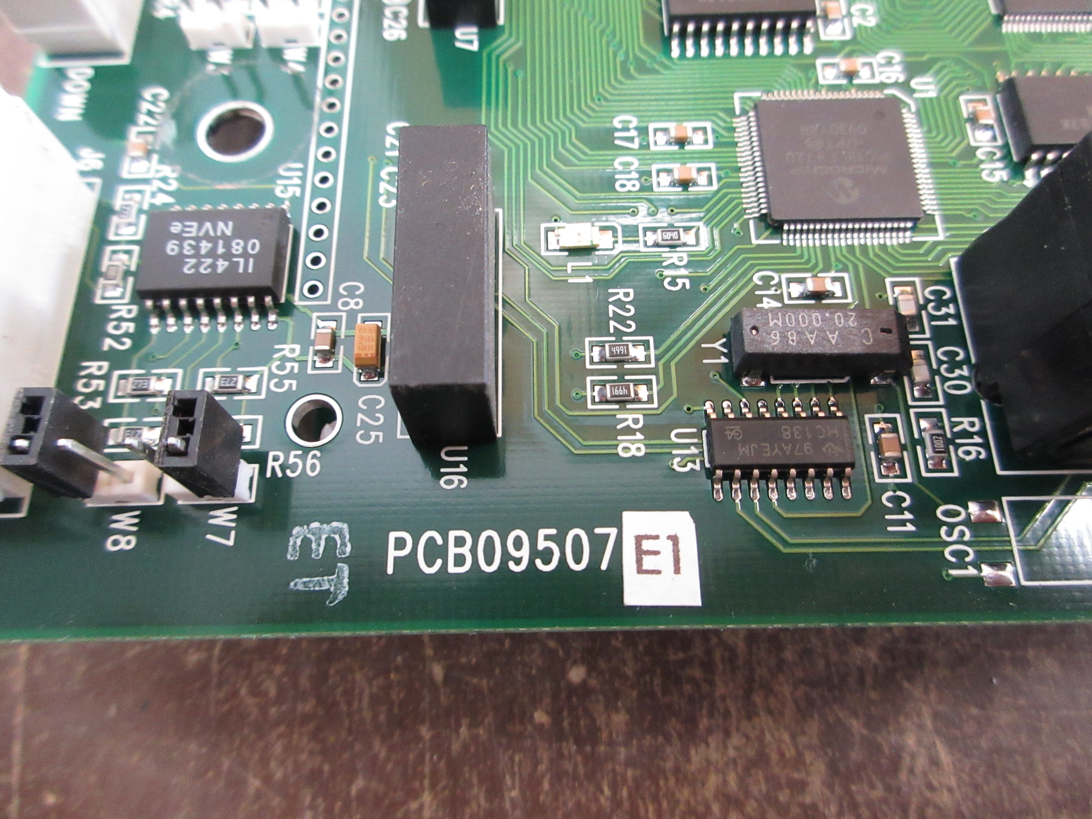 PCI 8212-G Graphic Display Assembly PCB09507E1 *No Face* Used