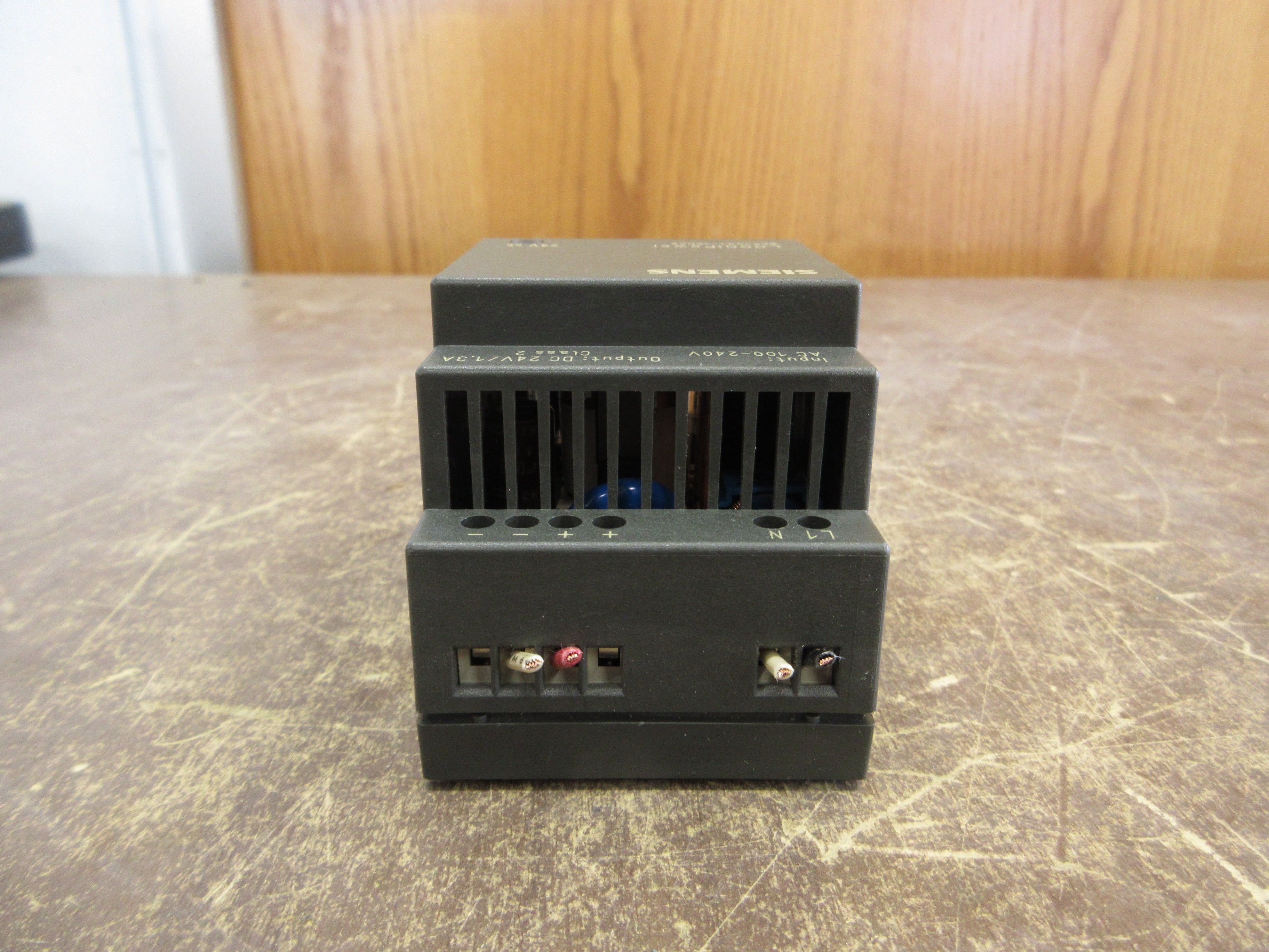 Siemens LOGO!Power Power Supply 6EP1331-1SH02 Used