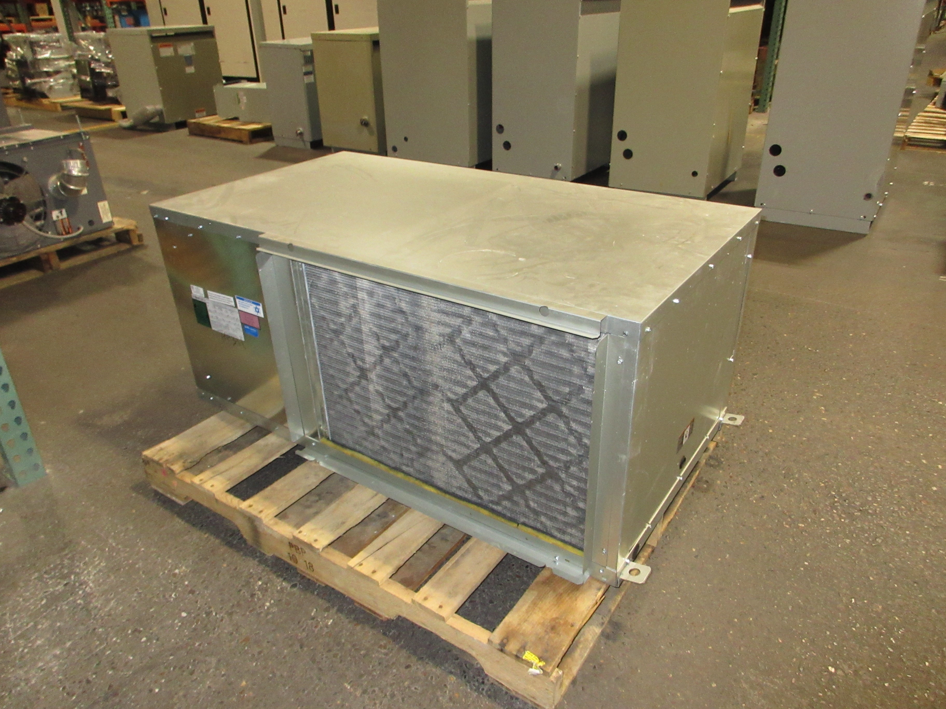 Daikin Water Source Heat Pump E026725701300 4-Ton 460V 3Ph 60Hz MFD: 2017 Used