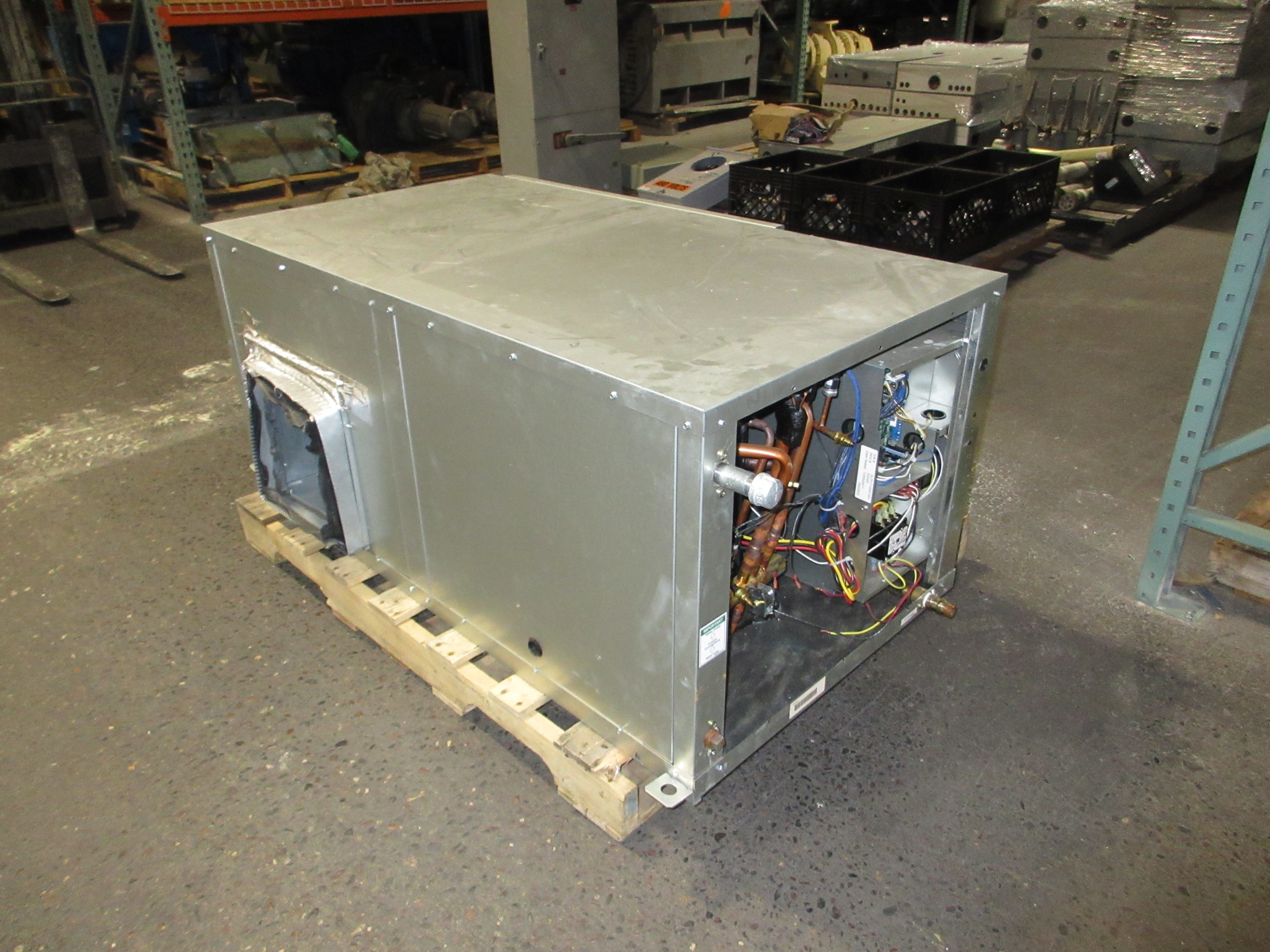 Daikin Water Source Heat Pump E026725701300 4-Ton 460V 3Ph 60Hz MFD: 2017 Used