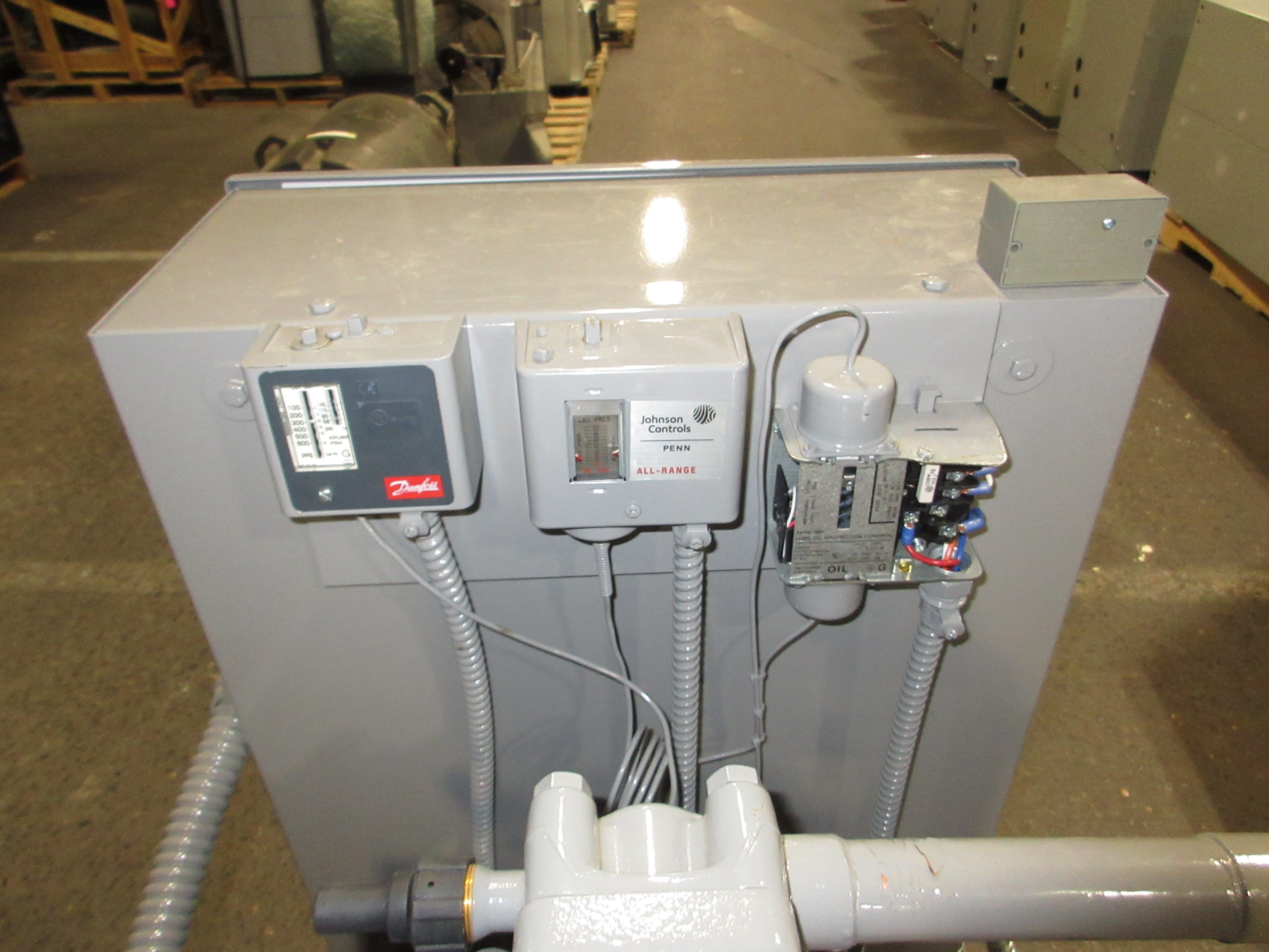 Carlyle Semi-Hermetic Reciprocating Compressor 06EM175300 3Ph 75CFM@1800RPM Used