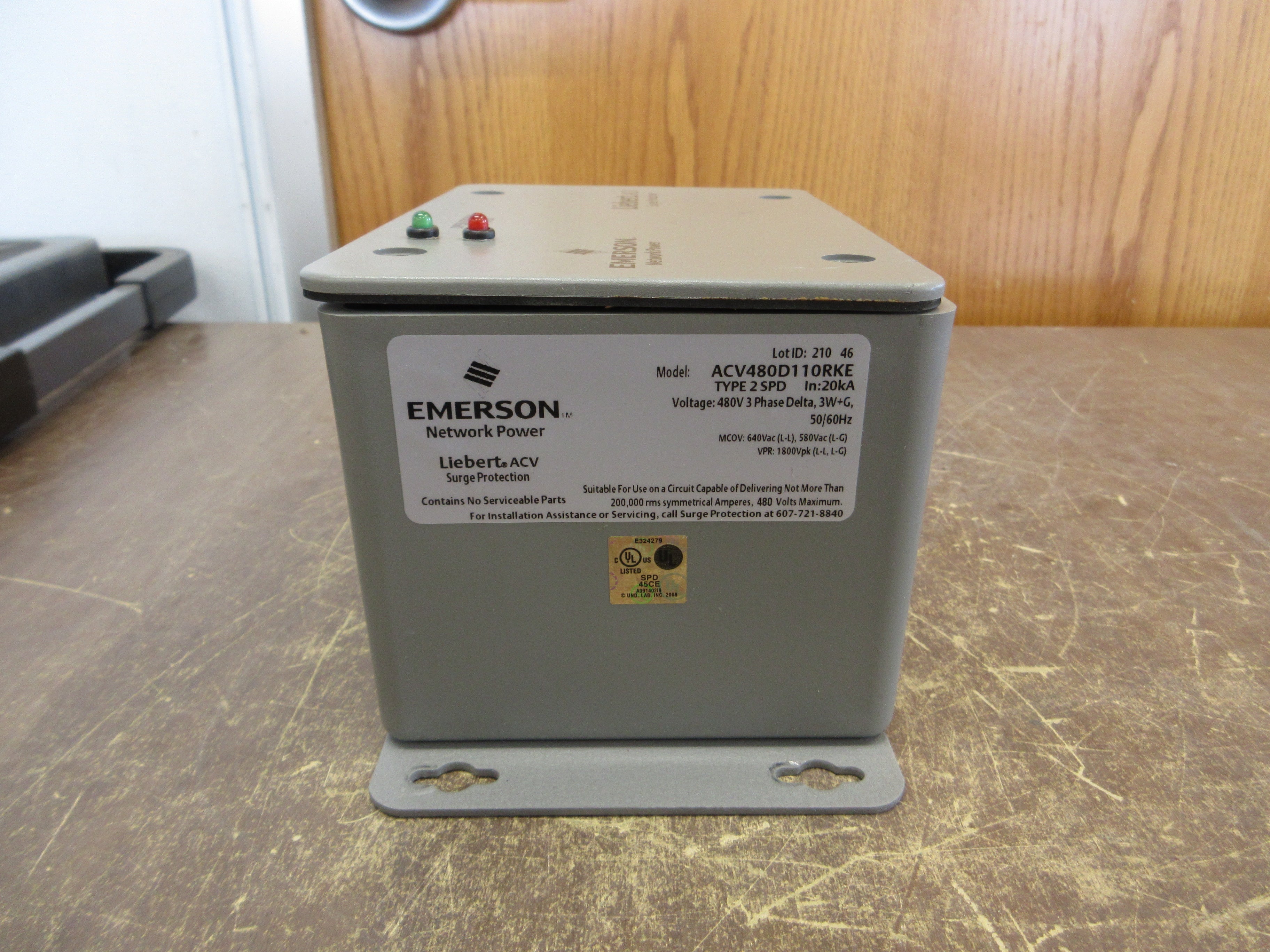 Emerson Liebert ACV Surge Suppressor ACV480D110RKE 480V 3Ph 50/60Hz Used