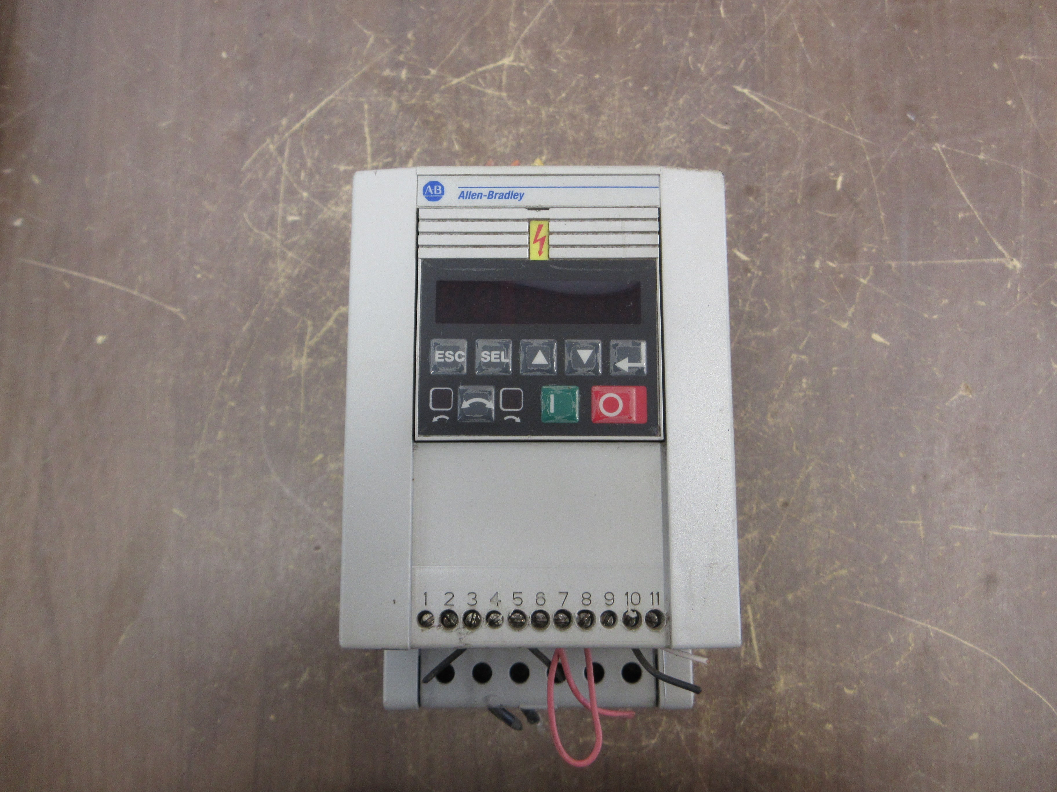 Allen-Bradley Analog S.F. Drive 160-BA10NSF1P1 Ser. C 5HP 3Ph Used