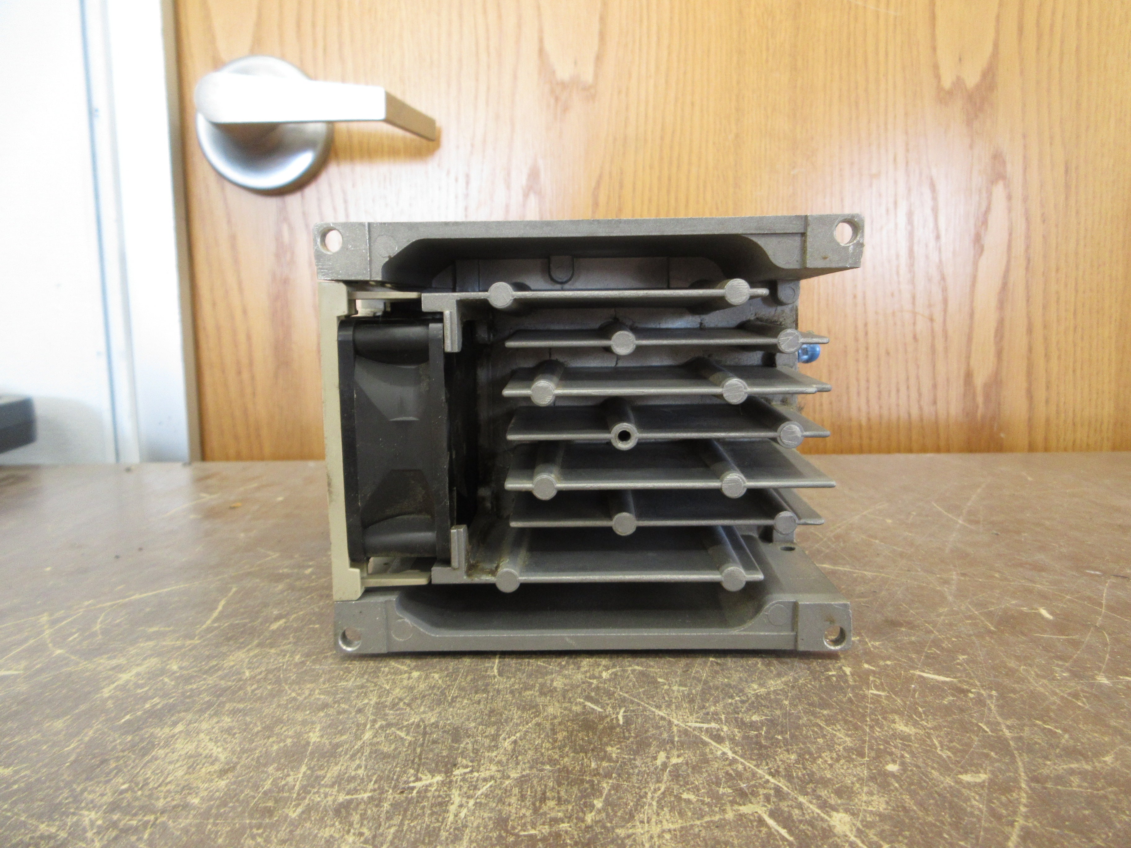 Yaskawa J1000 AC Drive CIMR-JU4A0005BAA Rev. A 3HP 3Ph w/ Keypad Used