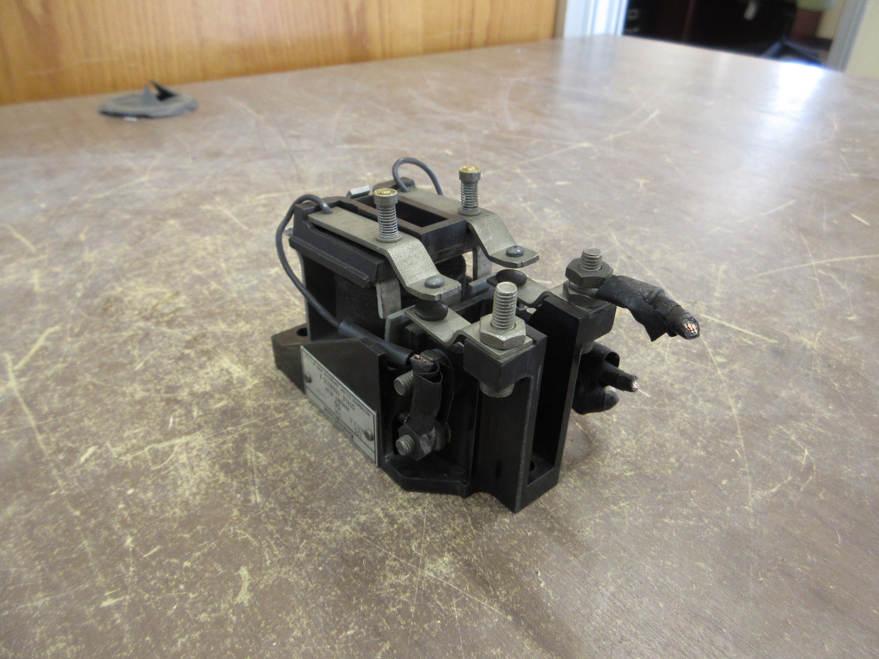 Westinghouse Type SG Auxiliary Relay 1008535-A 125VDC Used