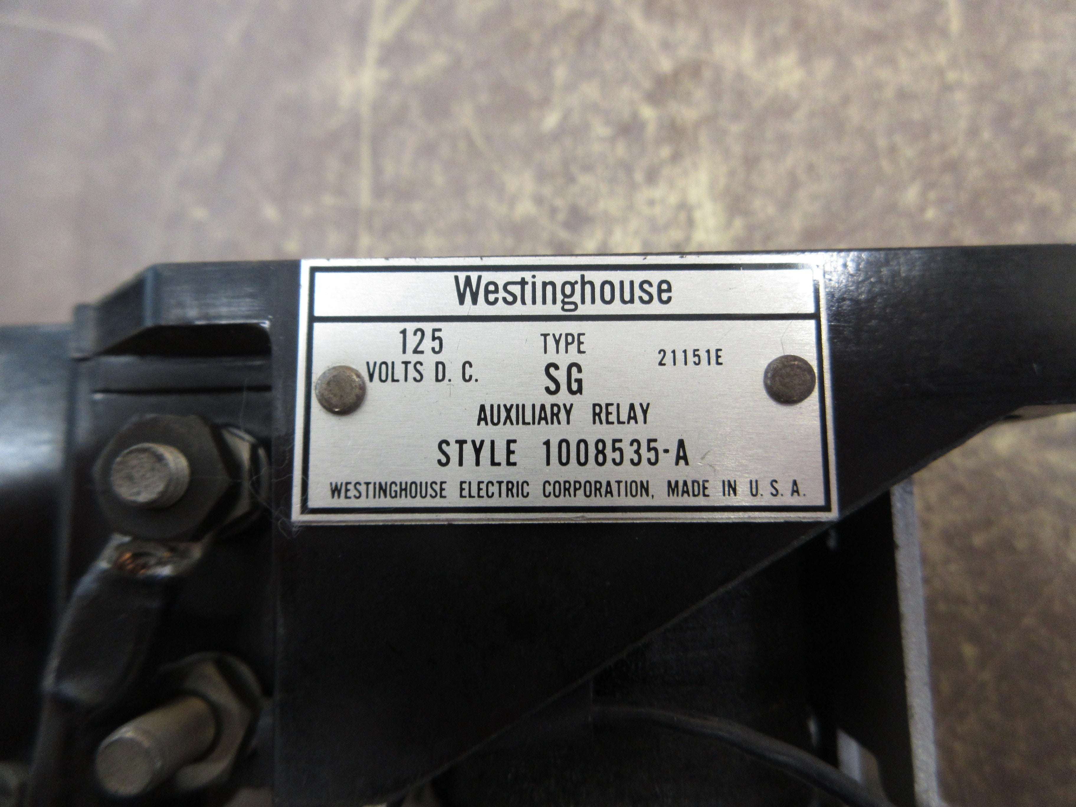 Westinghouse Type SG Auxiliary Relay 1008535-A 125VDC Used