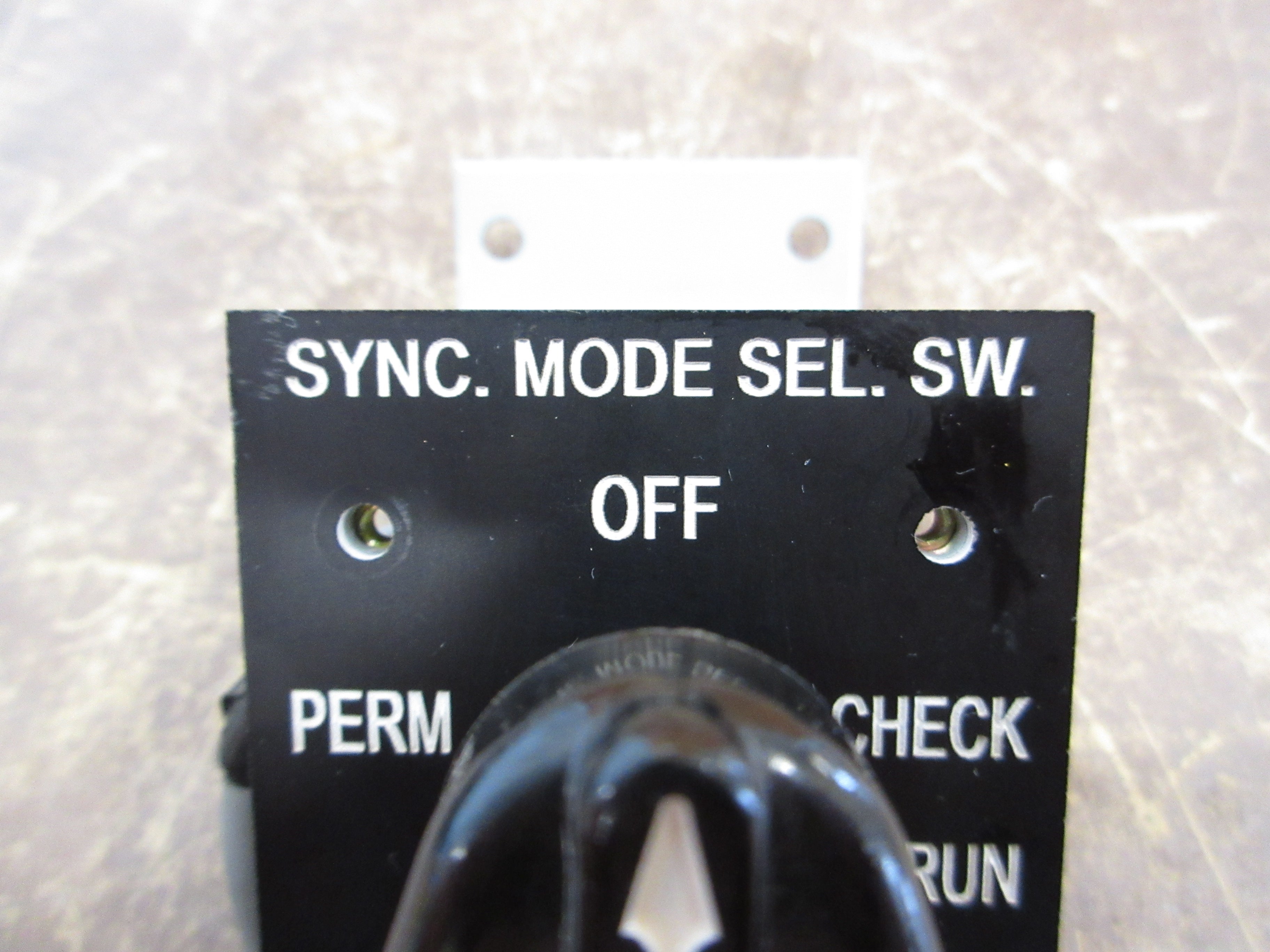 Electroswitch Sync. Mode Selector Rotary Switch 31301B *Missing (2) Screws* Used