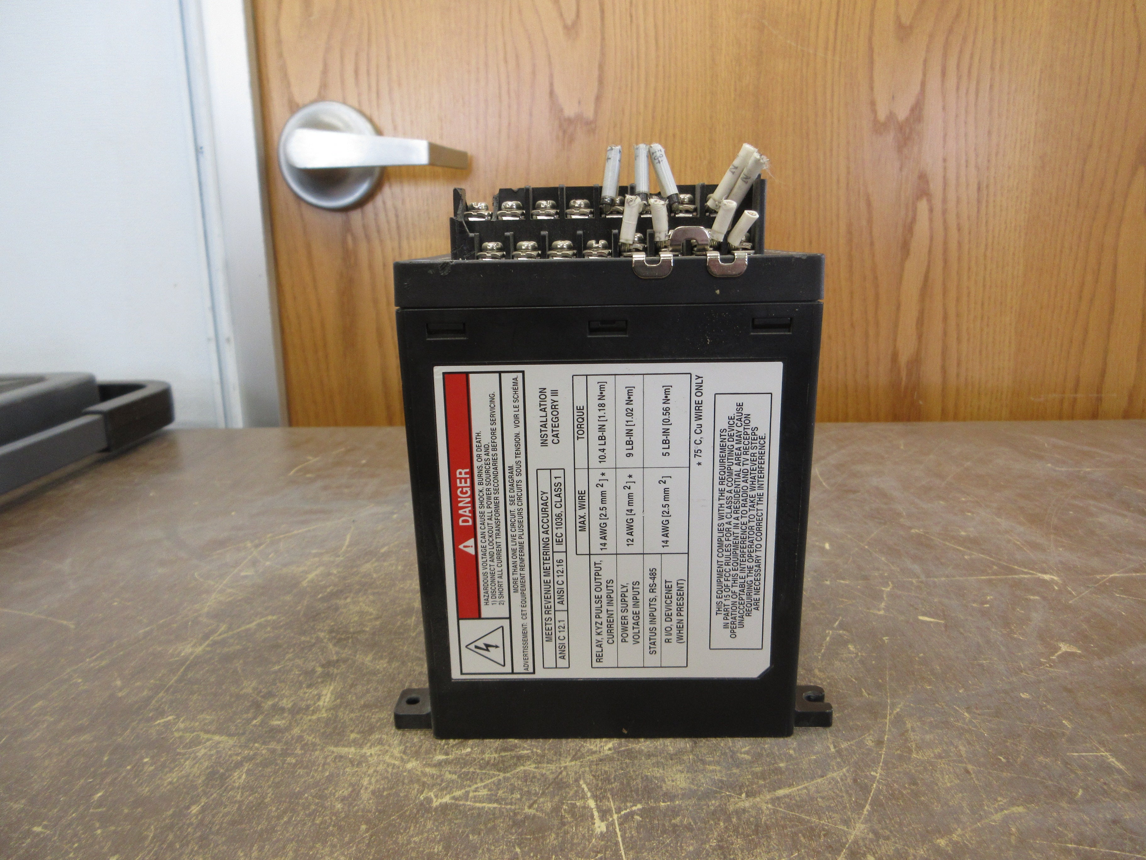 Allen-Bradley Powermonitor 3000 Control Monitor 1404-M405A-DNT Ser. A Used