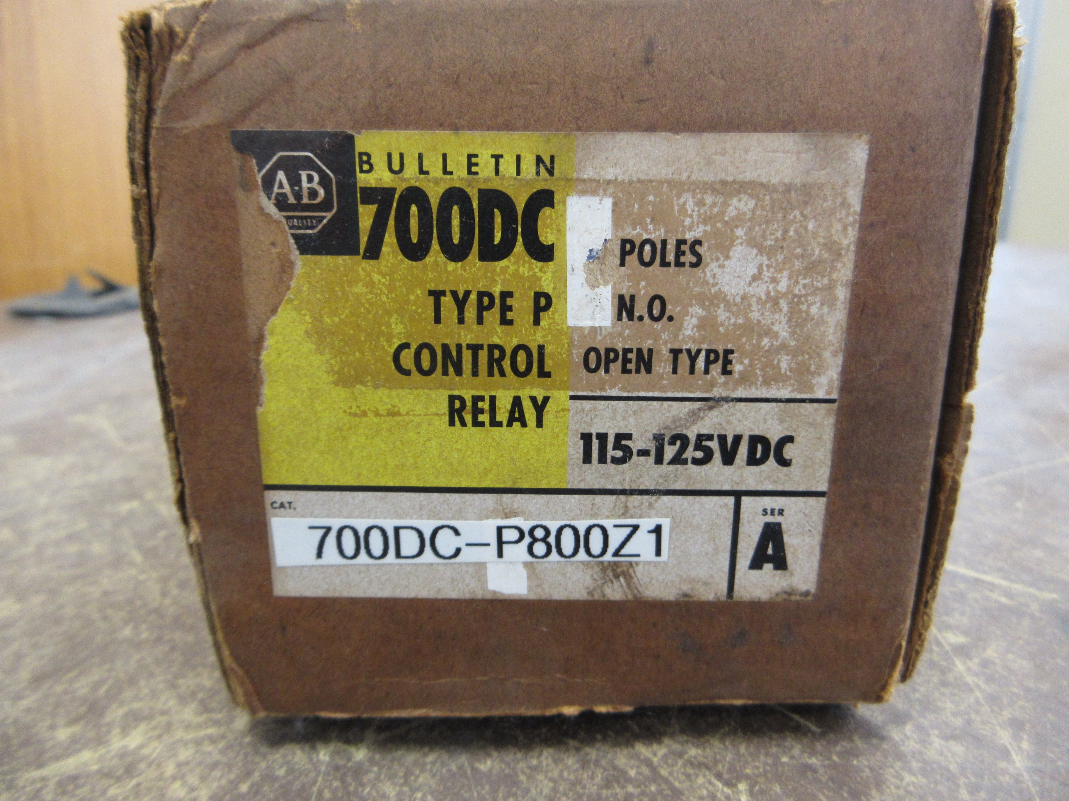 Allen-Bradley Type P Control Relay 700DC-P800Z1 Ser. A 115-125VDC Coil