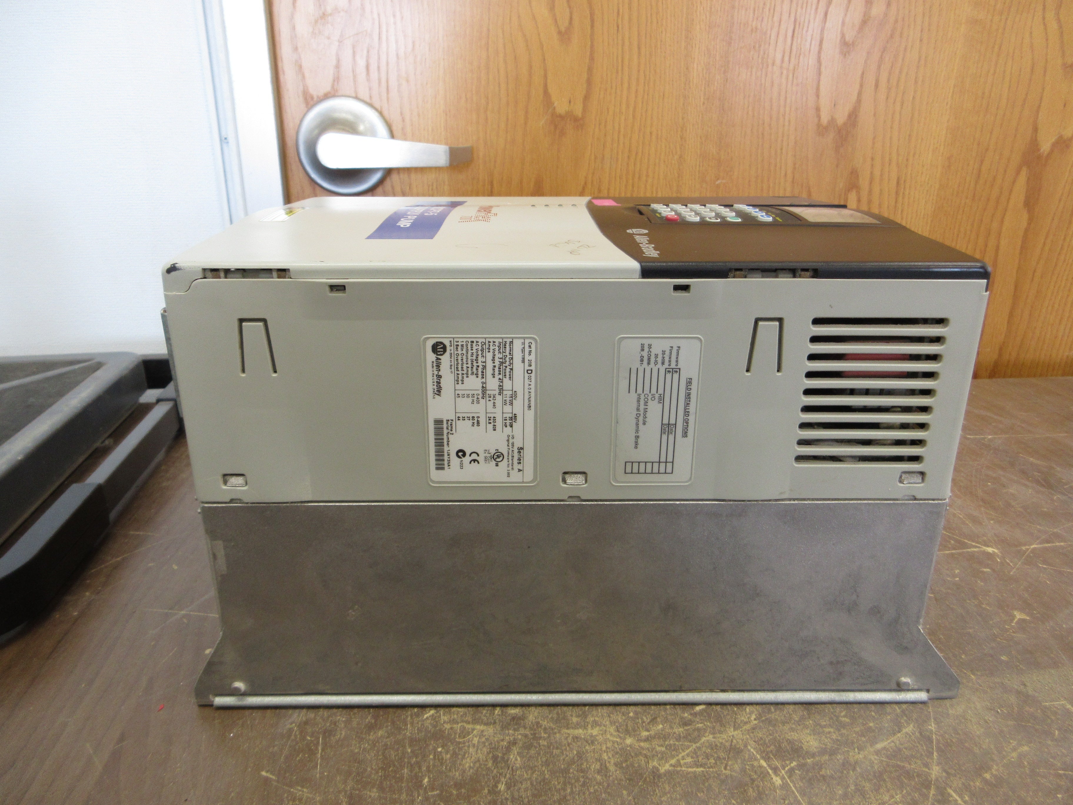 Allen-Bradley PowerFlex 700 AC Drive 20BD027A0AYNANB0 20HP 3Ph w/ Keypad Used