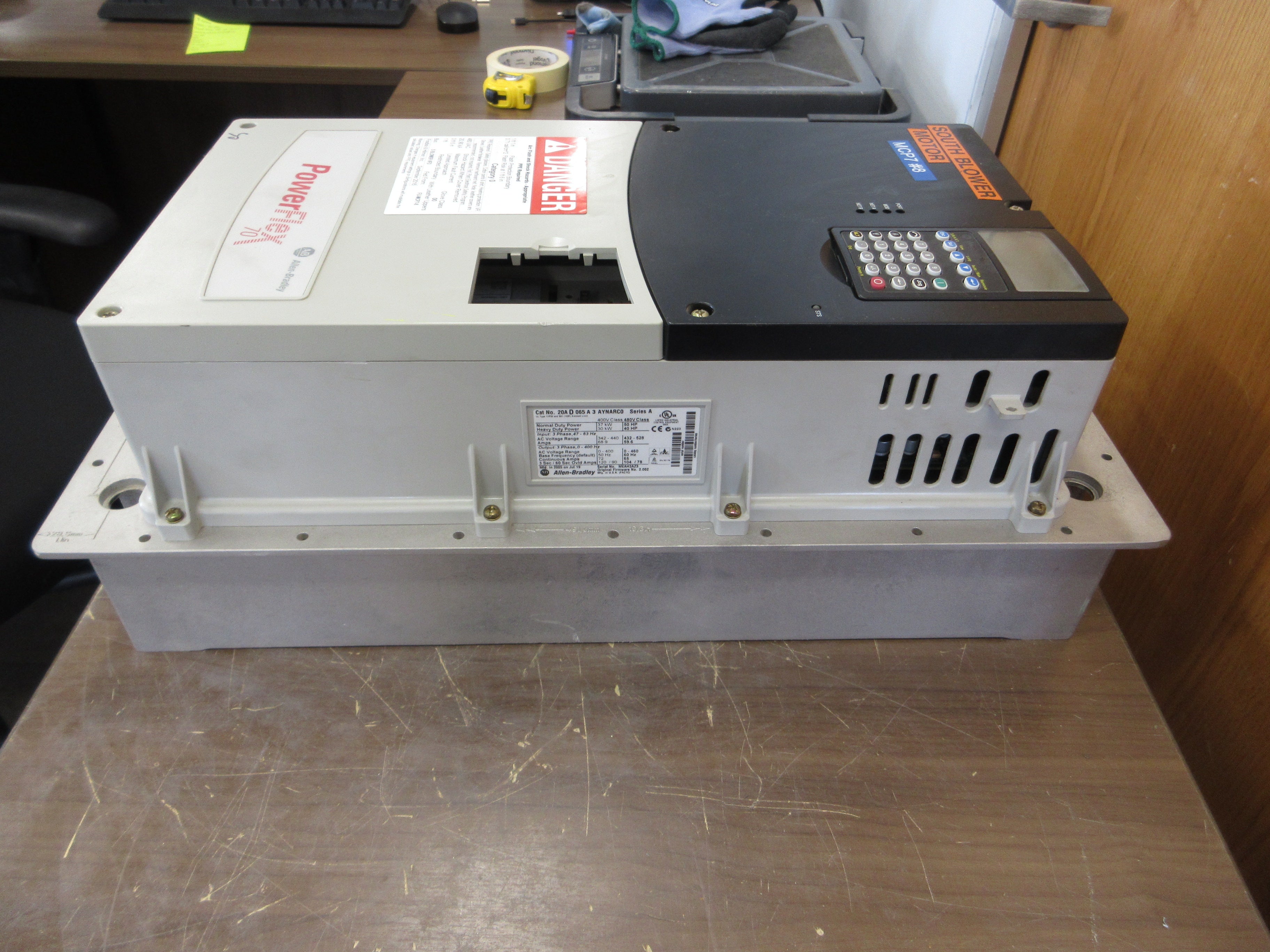 Allen-Bradley PowerFlex 70 AC Drive 20AD065A3AYNARC0 50HP 3Ph w/ Keypad Used