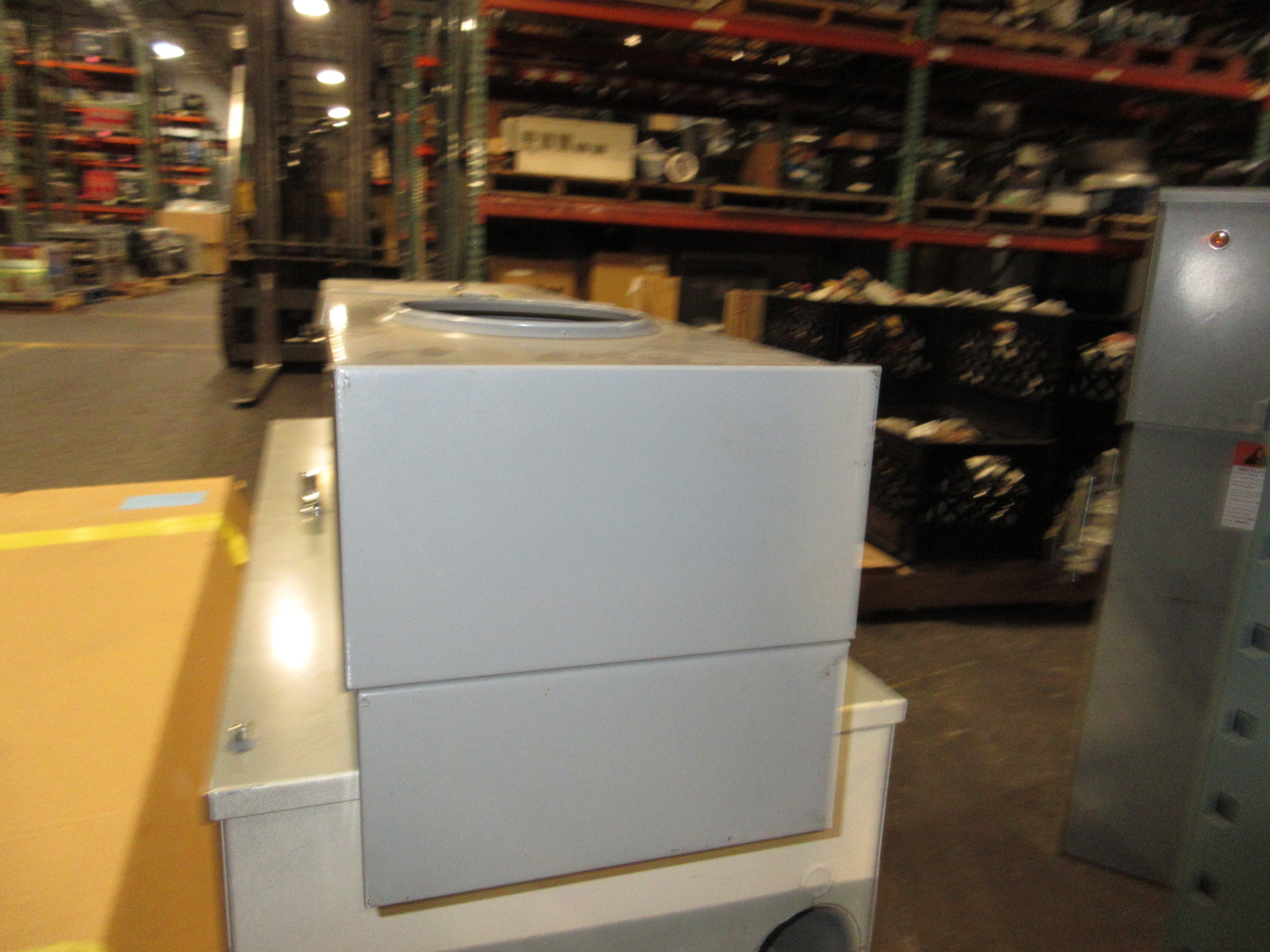 Milbank Modular PO HD-PD U4322-O-5T9 100-200A 200A Main Breaker Used