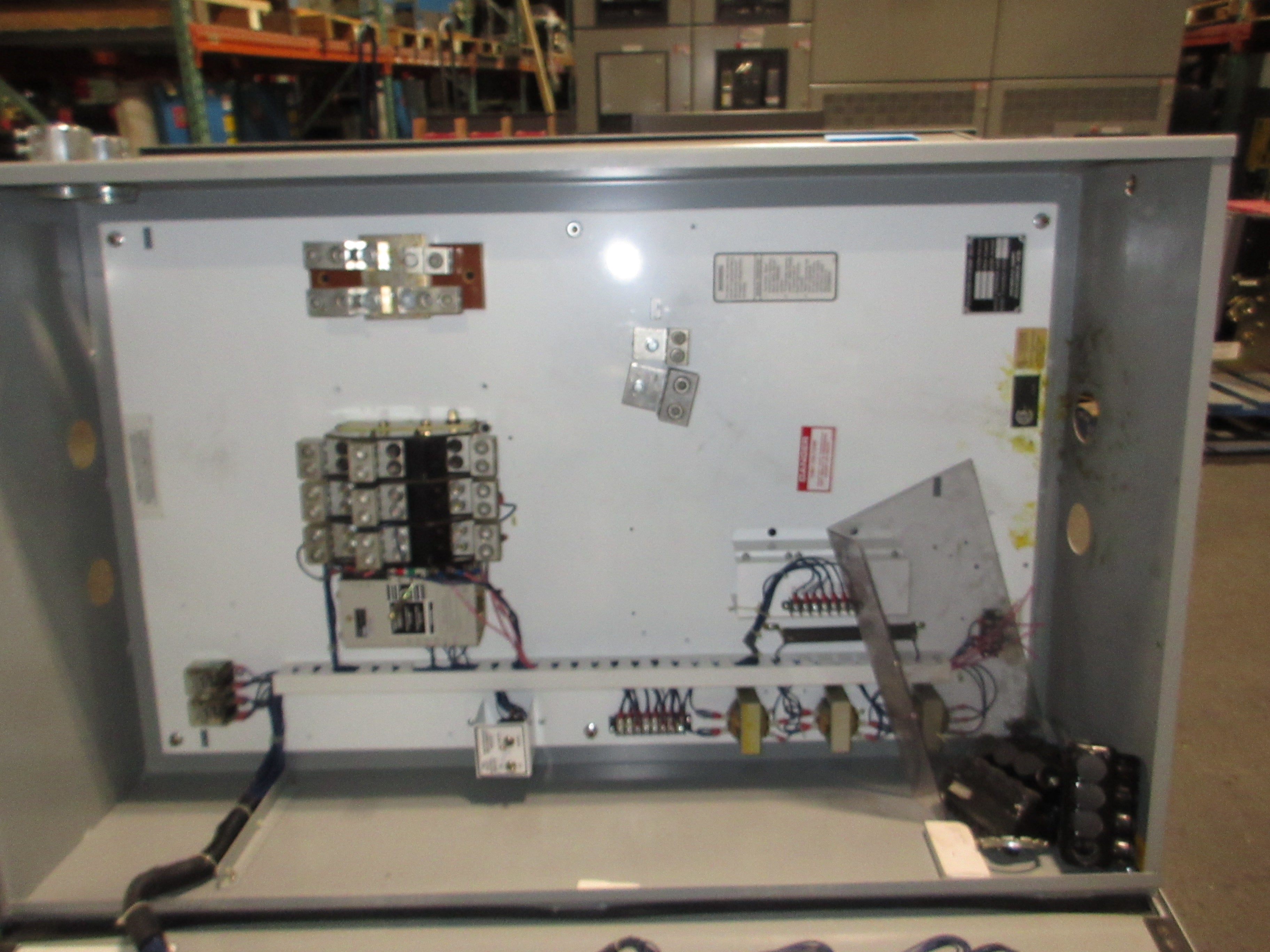 Generac Olympian CTS System Automatic Transfer Switch 00685-0 420A 120/208V Used