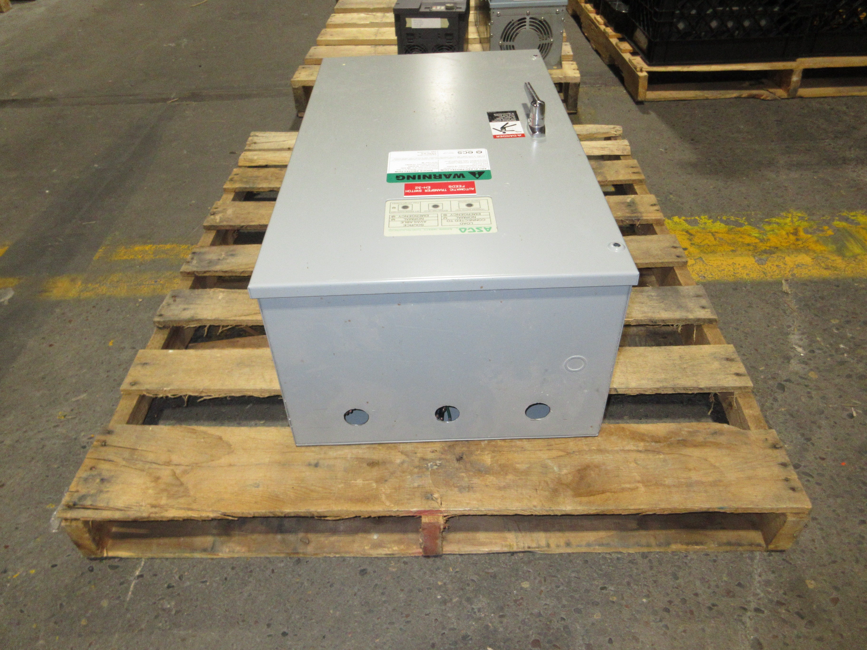 Asco Series 300 Automatic Transfer Switch A30037091C 70A 480V 60Hz 3Ph Used
