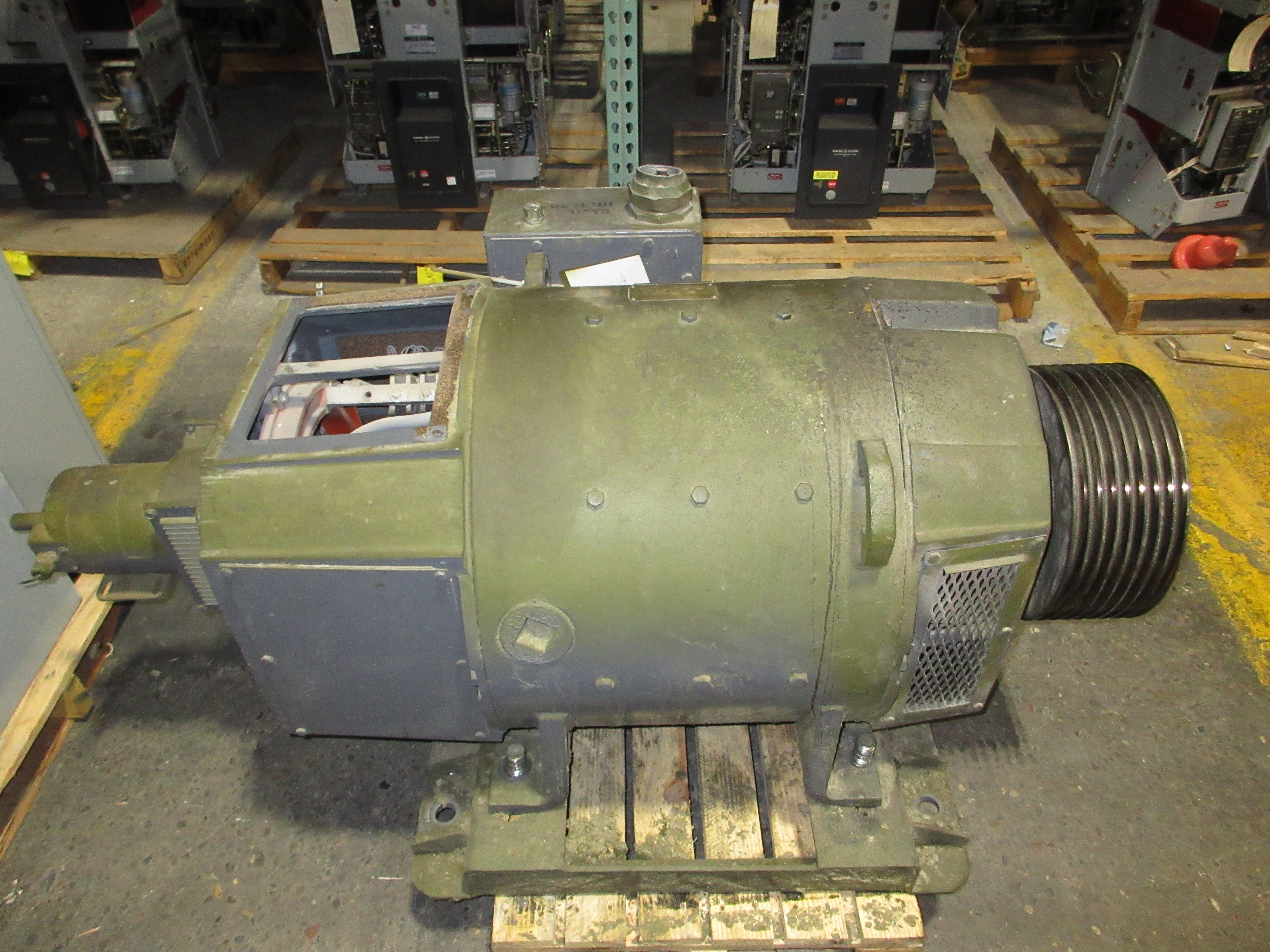 Allen-Bradley DC Motor 5C0223SA0488002 300HP 1800RPM 500V 478A Used