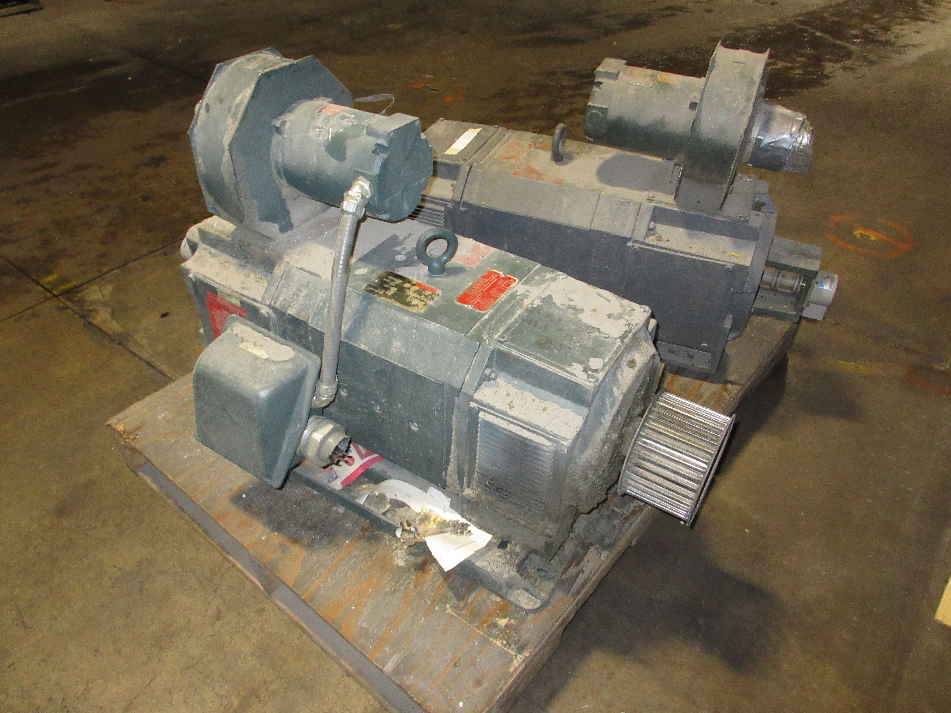 Reliance DC Motor 01KA437403-YT 60HP 1750/2100RPM 500V 102A Force-Ventilated