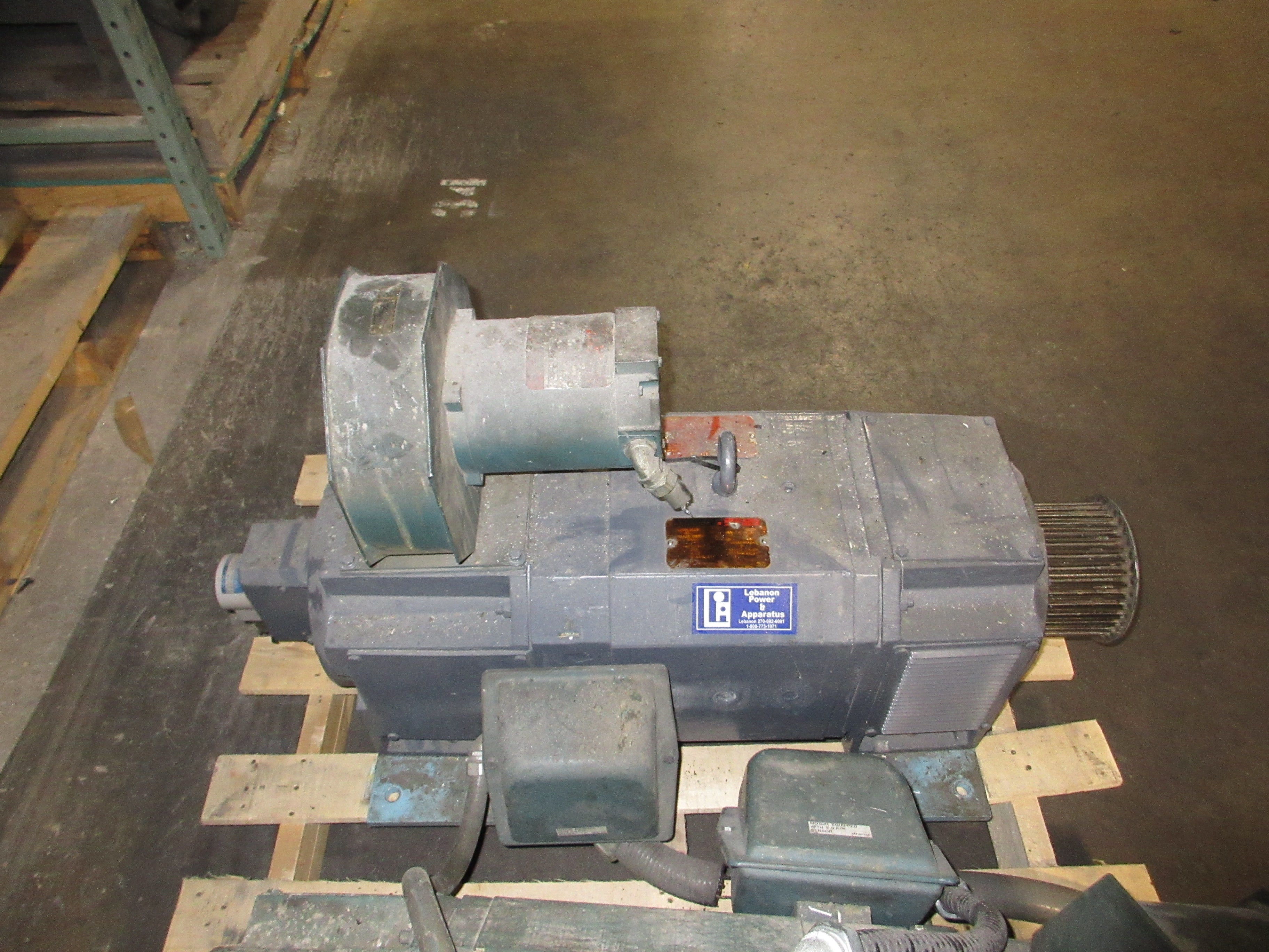 Reliance DC Motor 1KA848005-WQ 60HP 1750/2100RPM 500V 102A Force-Ventilated Used