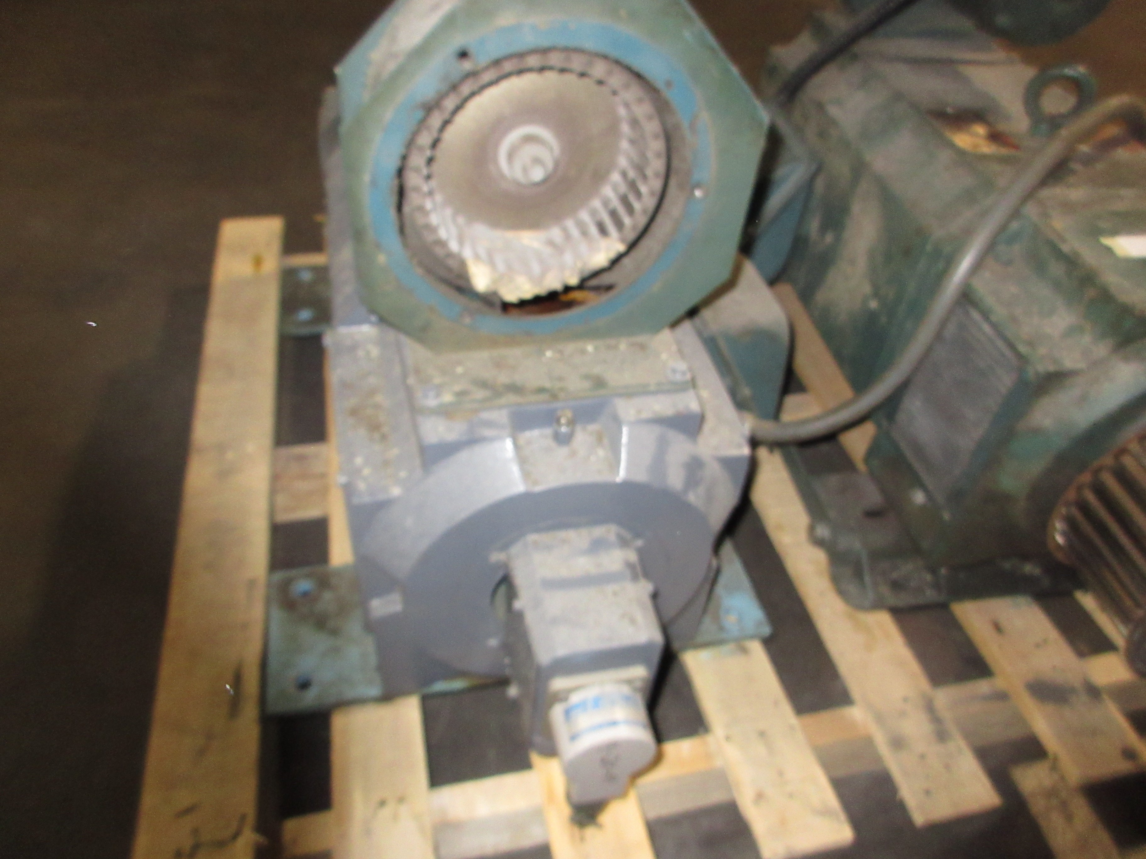 Reliance DC Motor 1KA848005-WQ 60HP 1750/2100RPM 500V 102A Force-Ventilated Used