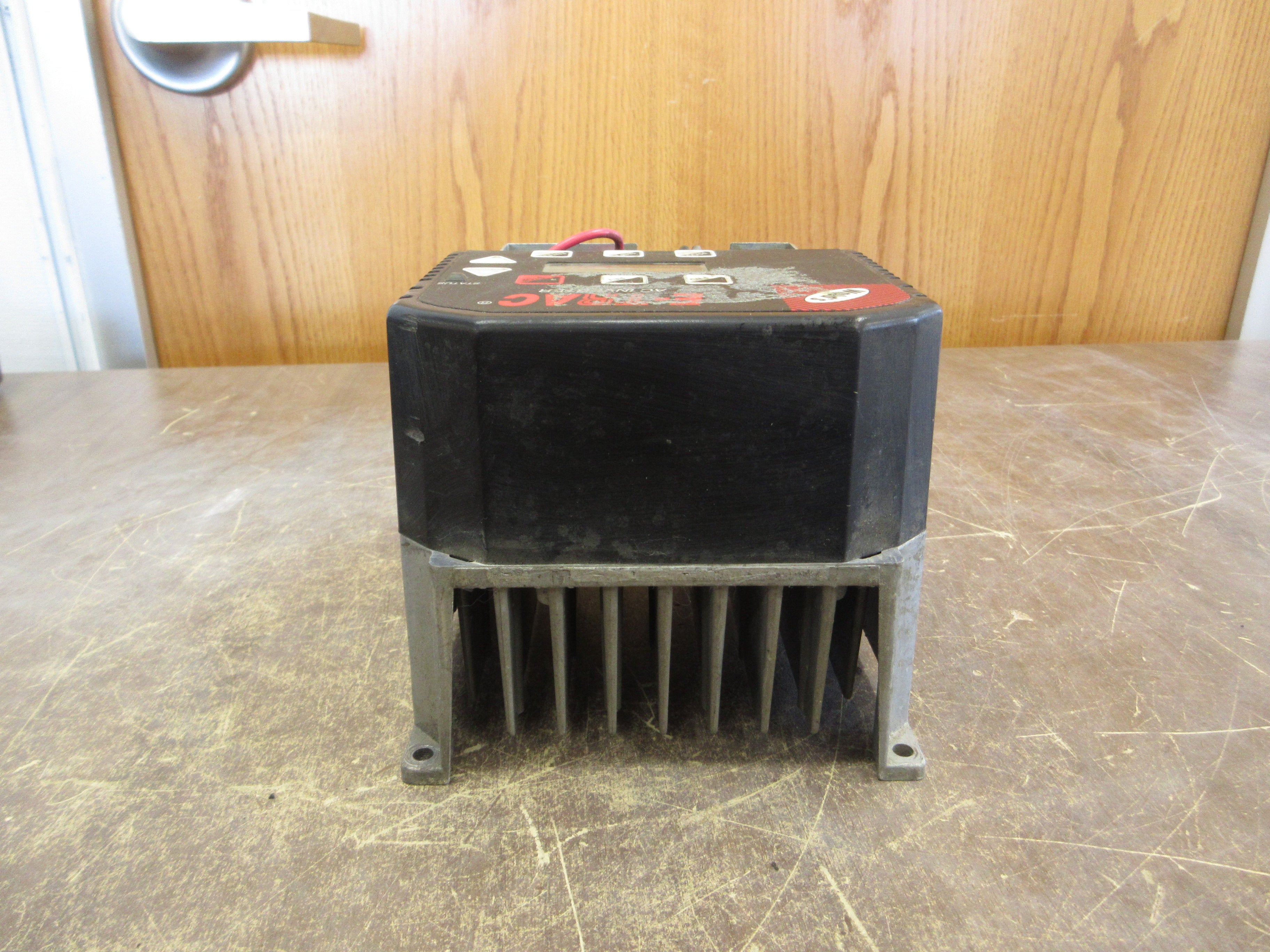 TB Wood's AC Drive XFC4002-0B 2HP *Missing Terminal Cover* Used
