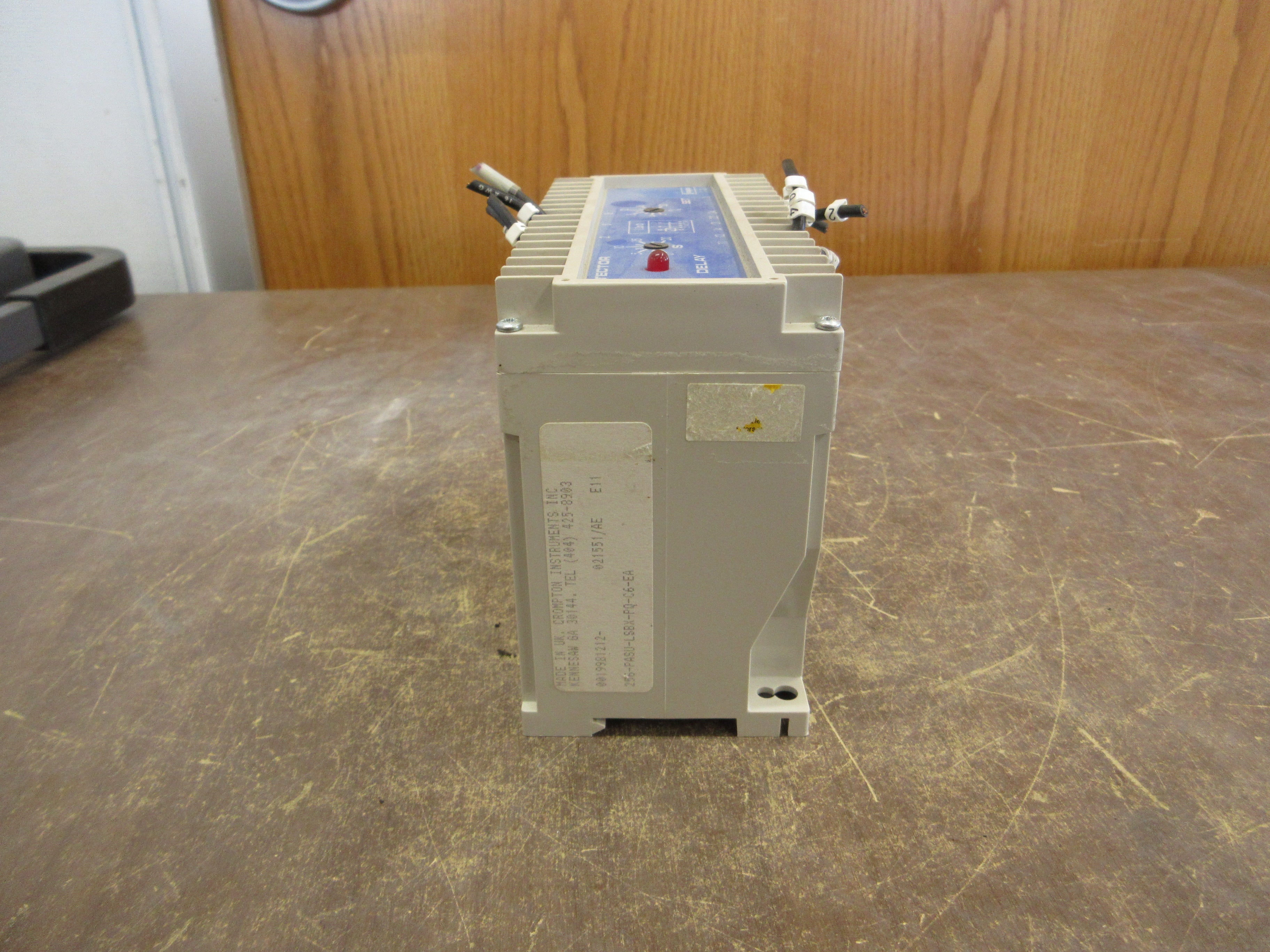 Crompton Protector Time Delay Relay 256-PASU-LSBX-PQ-C6-EA 120V 5A 60Hz Used